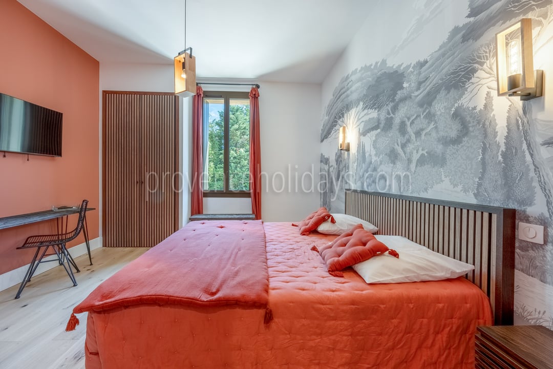 42 - Bastide Leontin: Villa: Bedroom