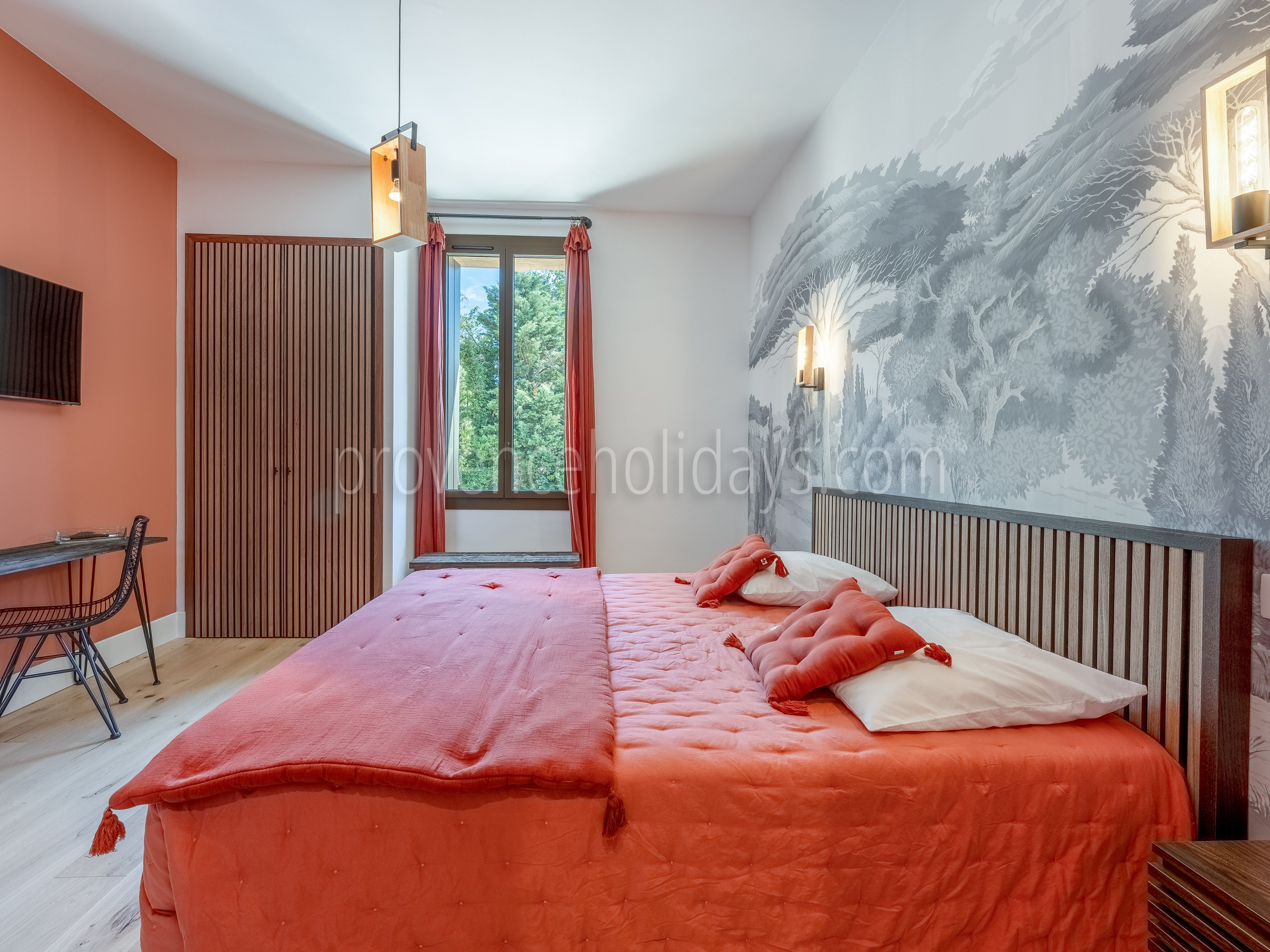 42 - Bastide Leontin: Villa: Bedroom