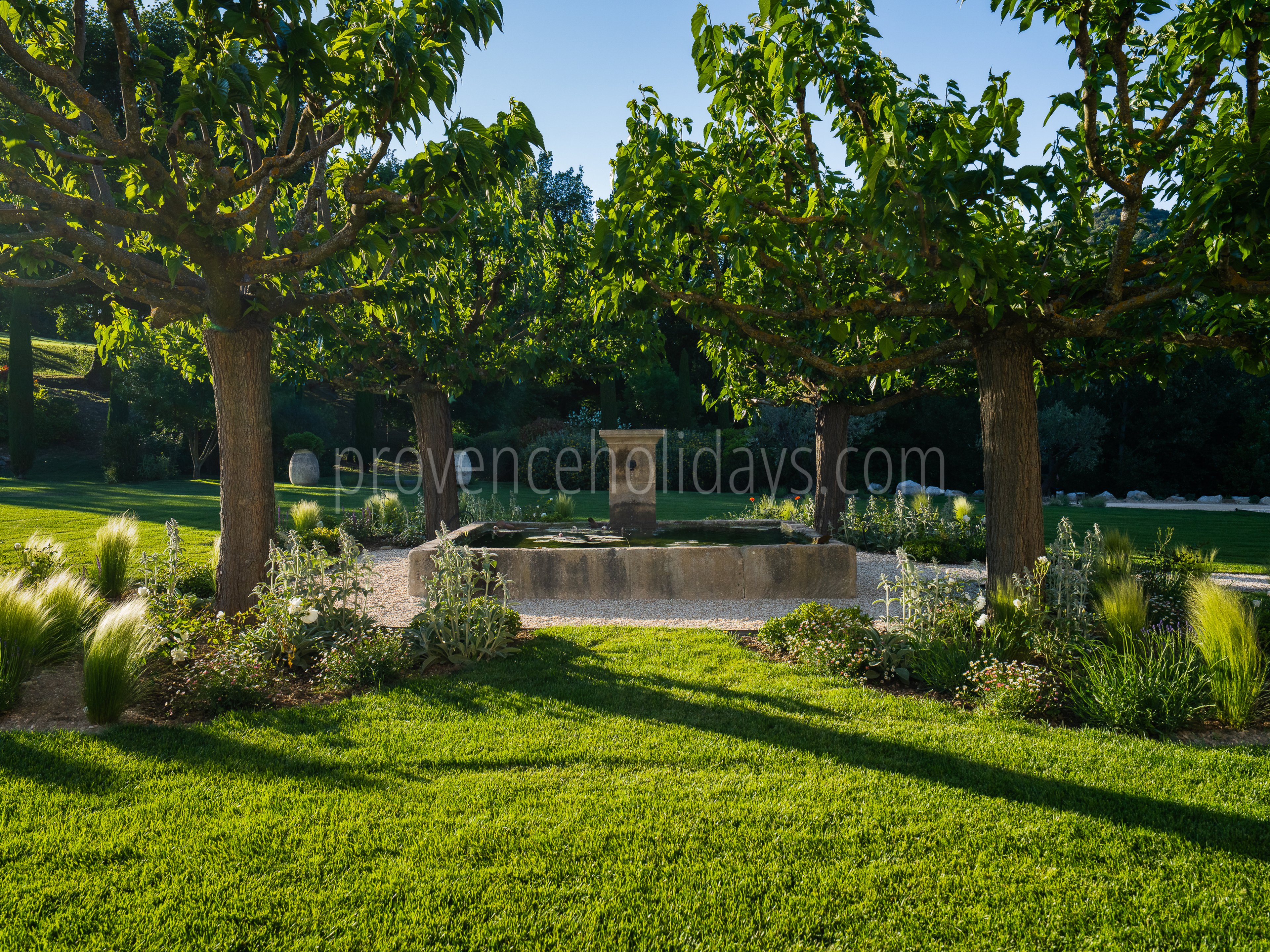 155 - Domaine des cascades: Villa: Exterior