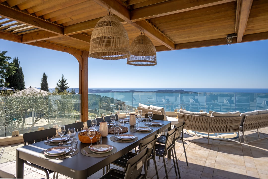 22 - La Villa du Var: Villa: Exterior