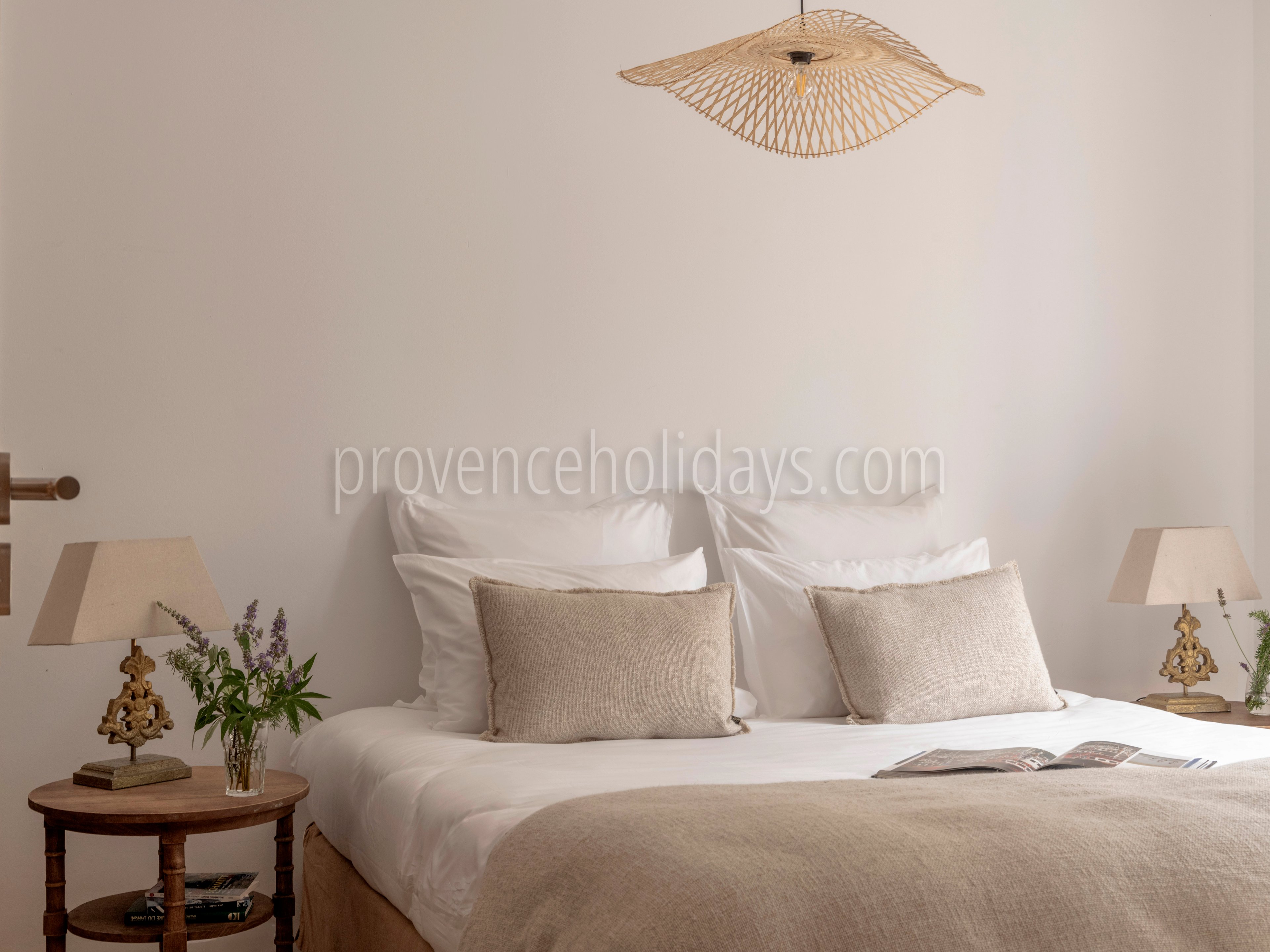 135 - Mas du Carlet: Villa: Bedroom 1