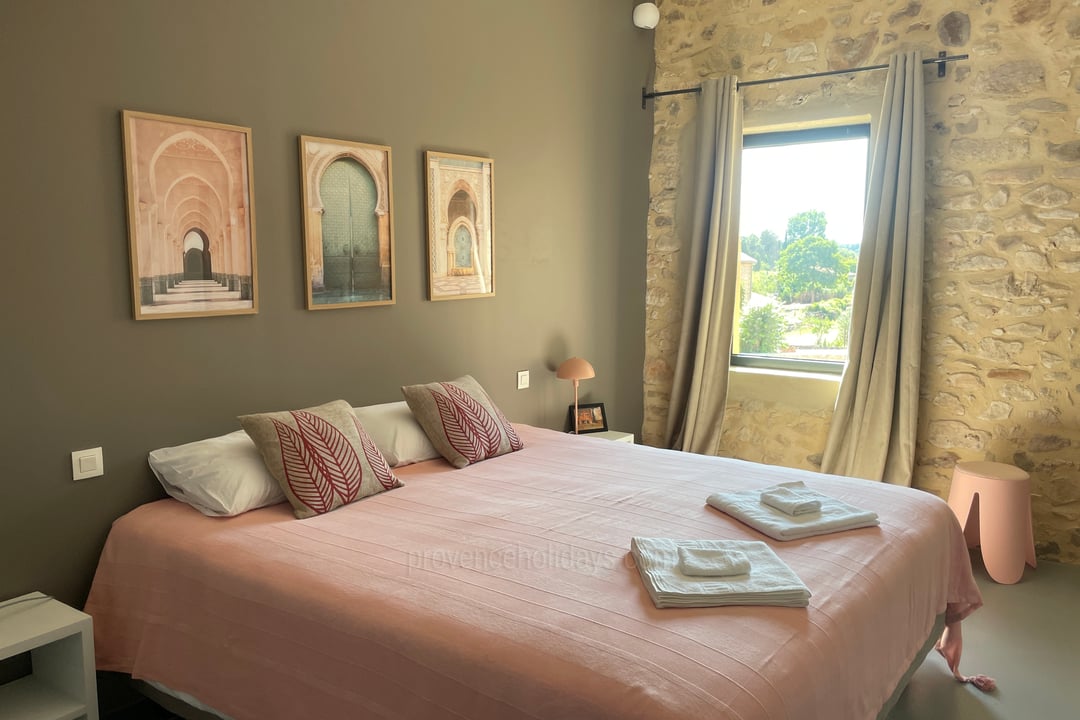 19 - Bastide du Lavoir: Villa: Bedroom