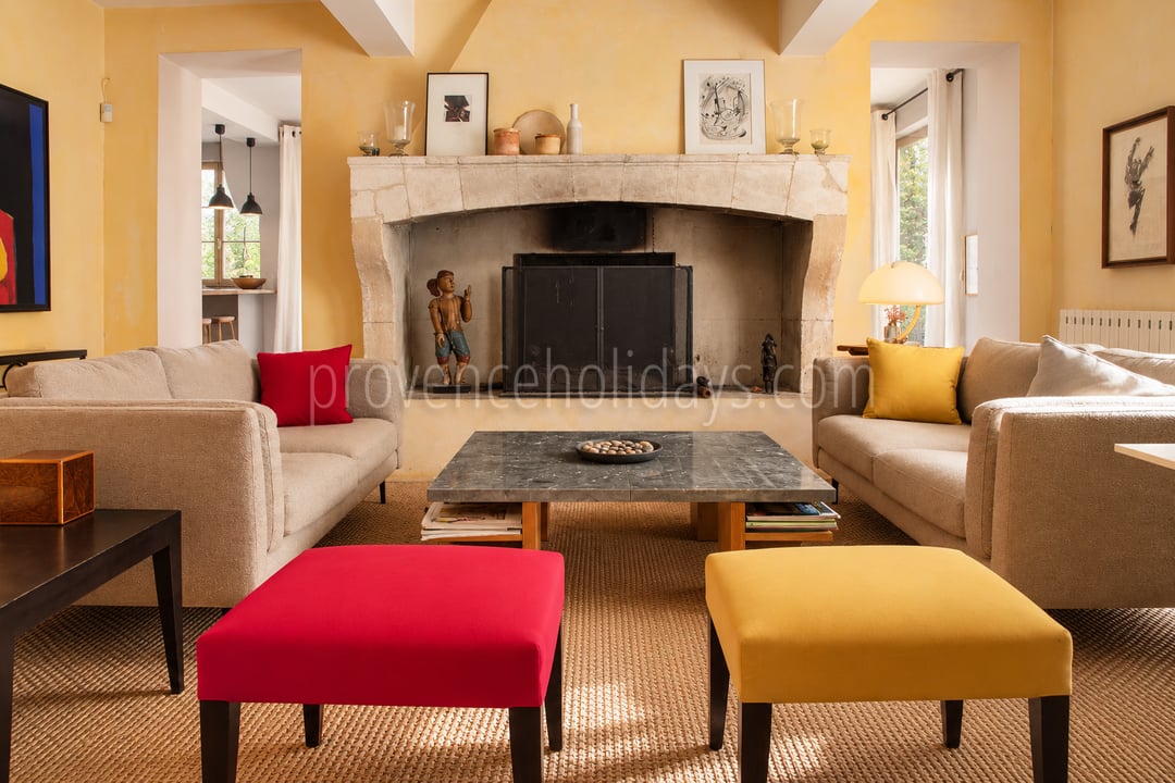 21 - Authentic farmhouse in Saint-Rémy-de-Provence: Villa: Interior
