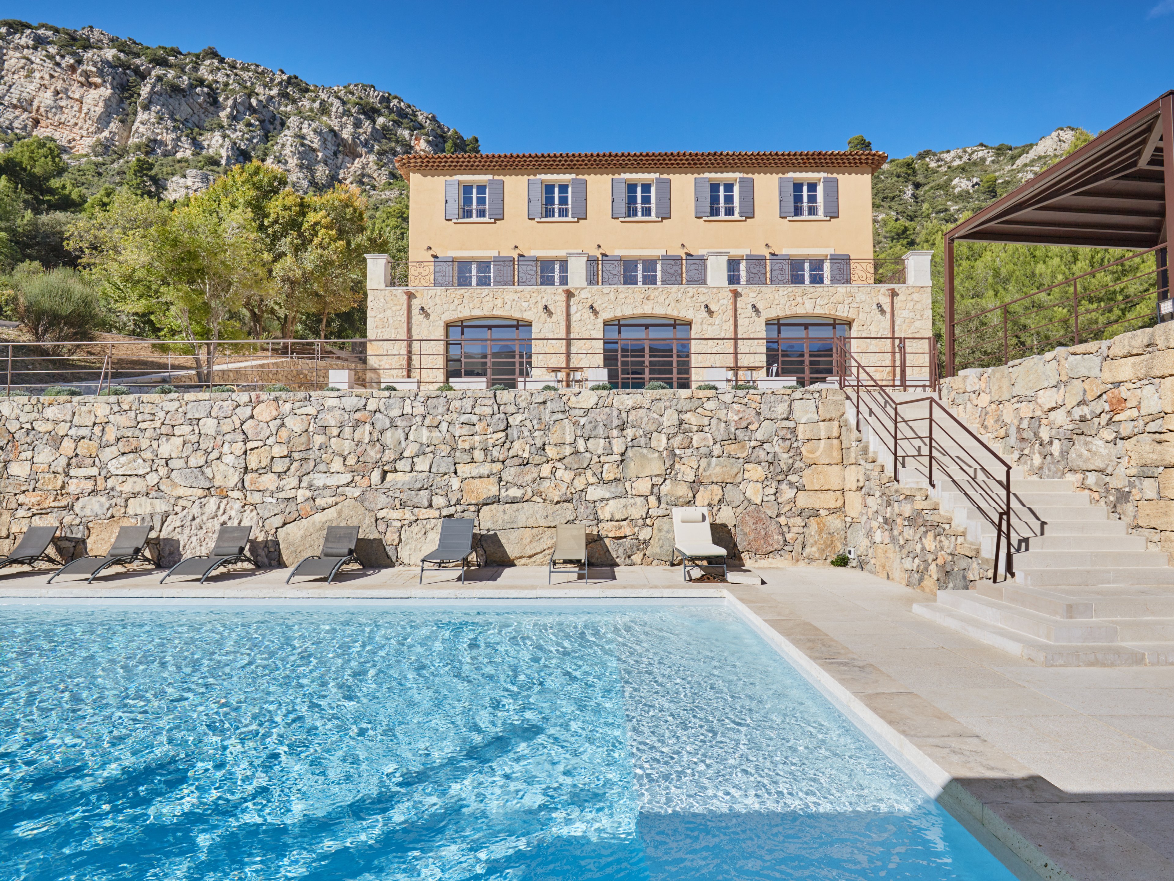 33 - À l\'Ombre de Cézanne: Villa: Pool