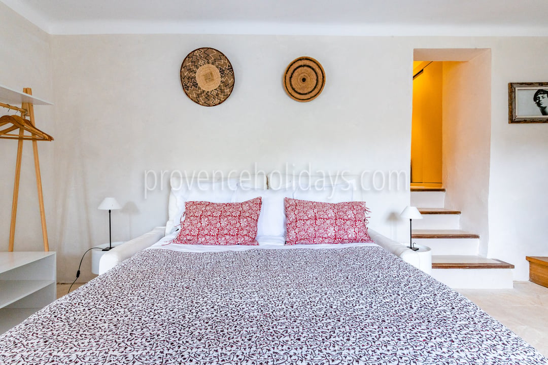 37 - Maison du Soleil: Villa: Bedroom