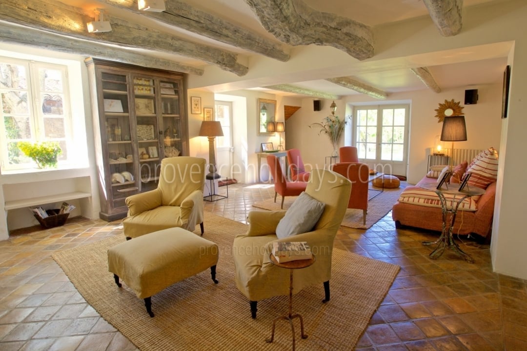 15 - Mas des Lavandes: Villa: Interior