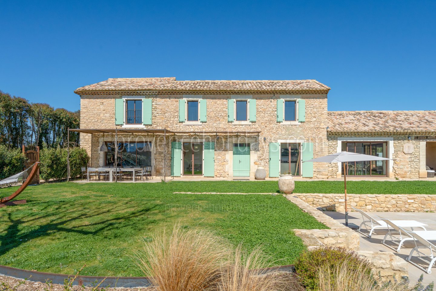 49 - Les Vignes du Luberon: Villa: Exterior