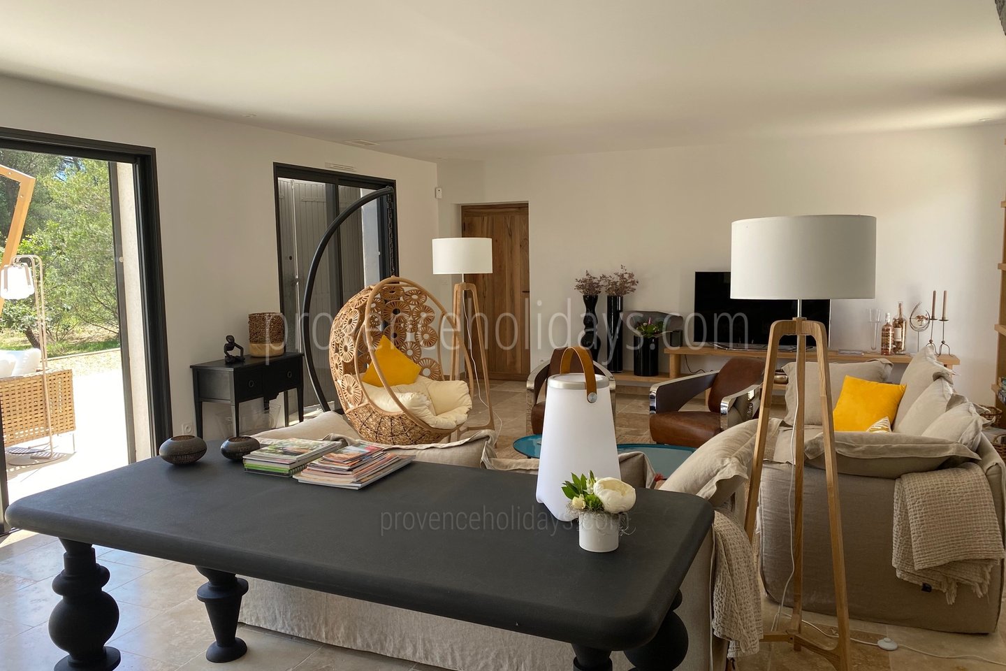 25 - Maison Poulinas: Villa: Interior