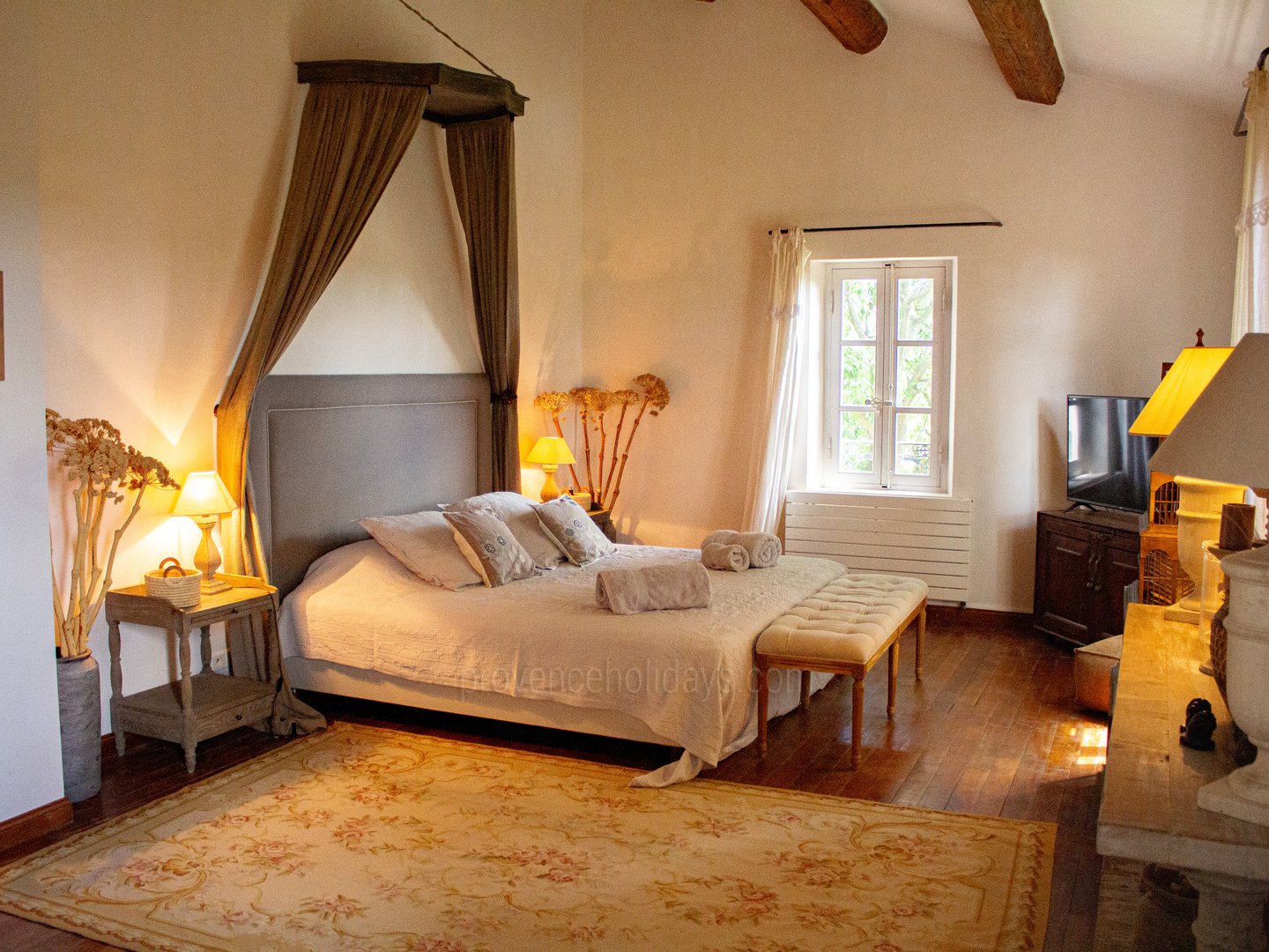 13 - Mas Coquelicot: Villa: Bedroom