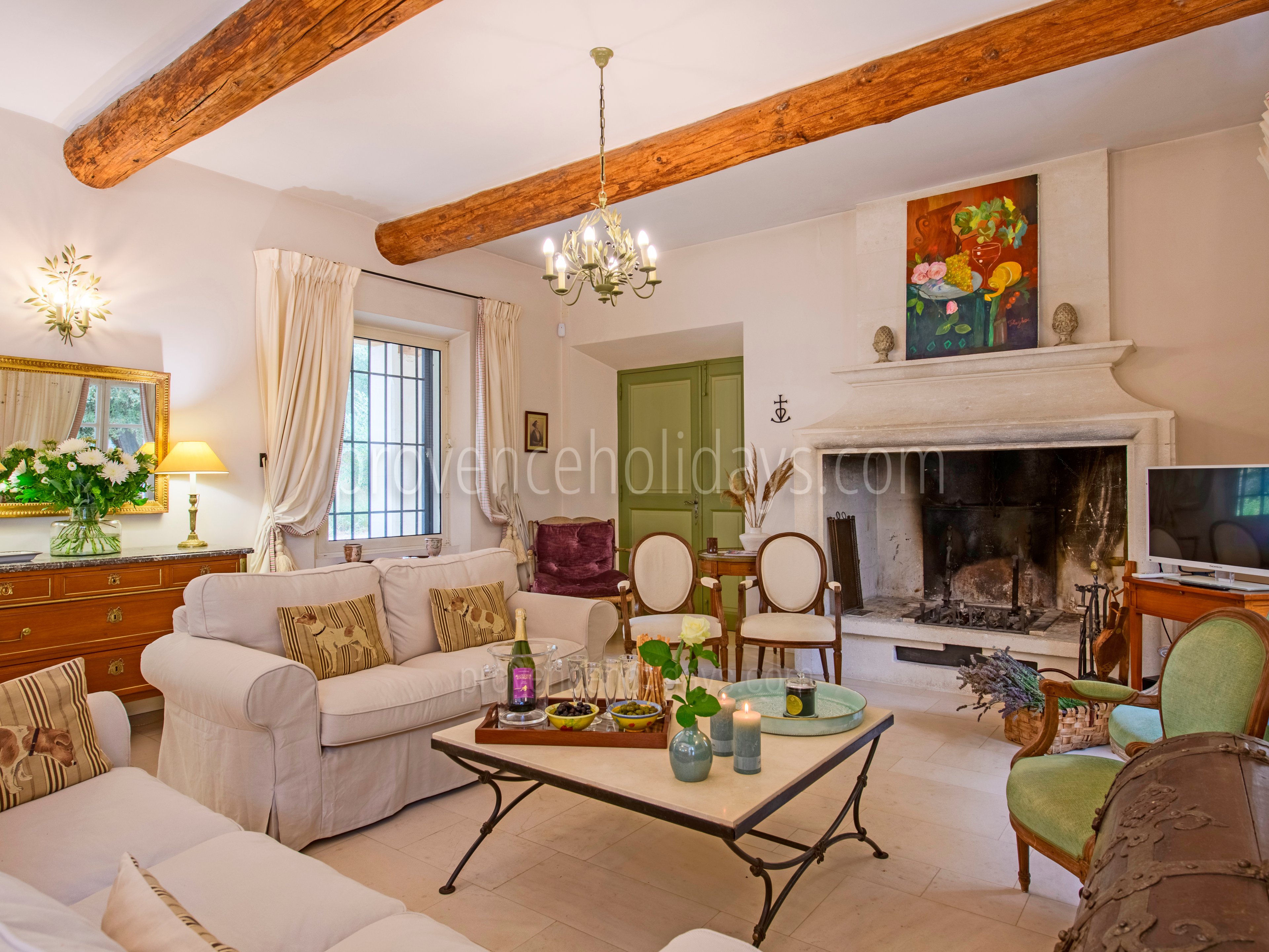 16 - Le Mas des Roses: Villa: Interior