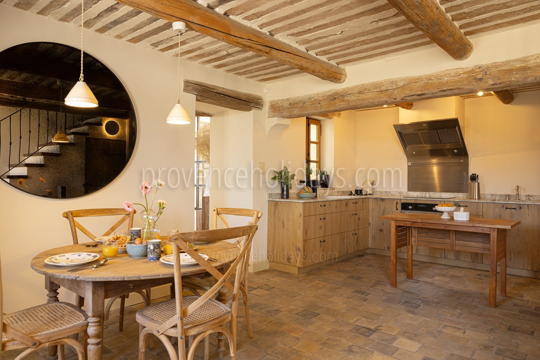18 - Mas du Rocher: Villa: Interior