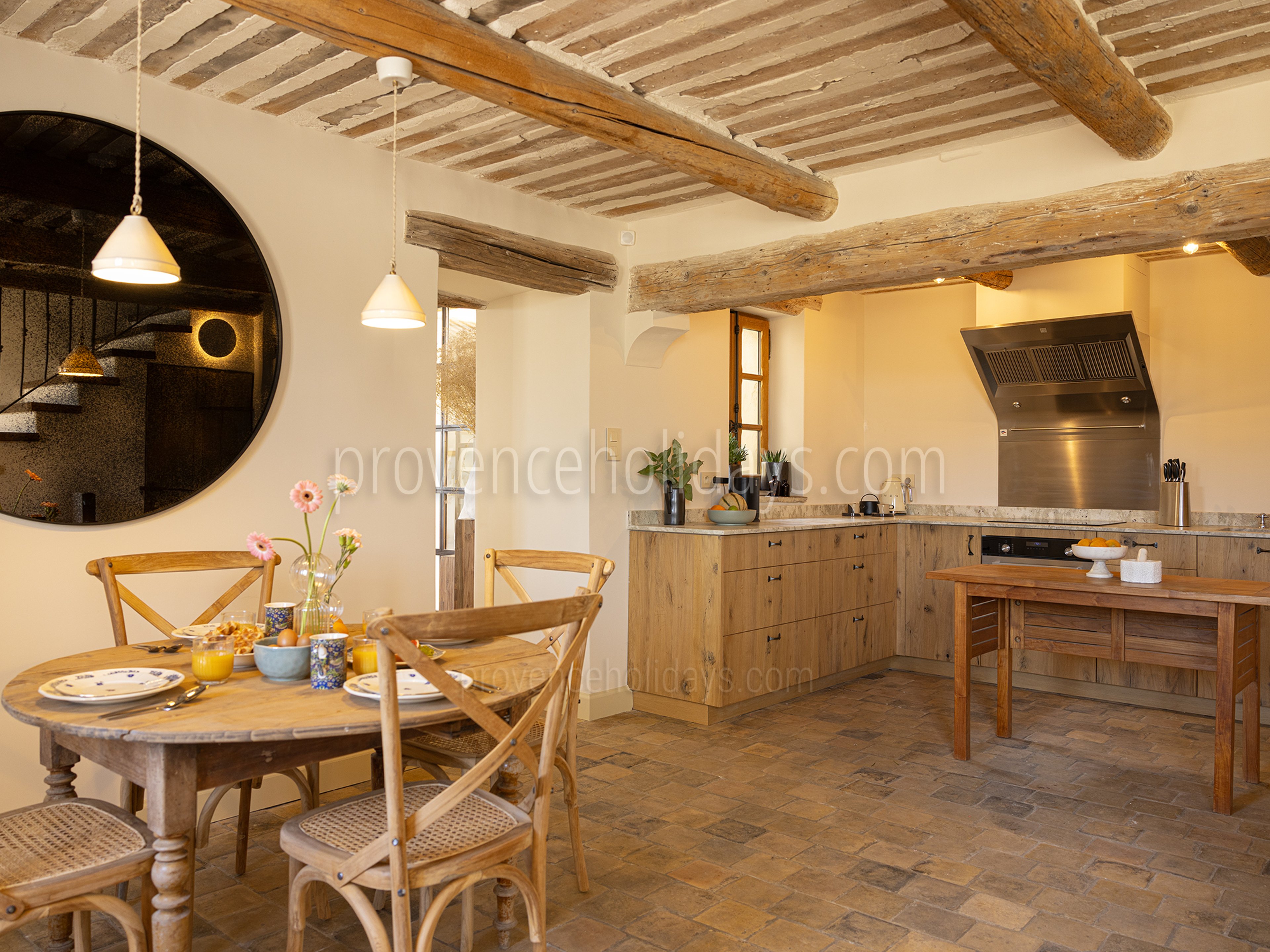 18 - Mas du Rocher: Villa: Interior