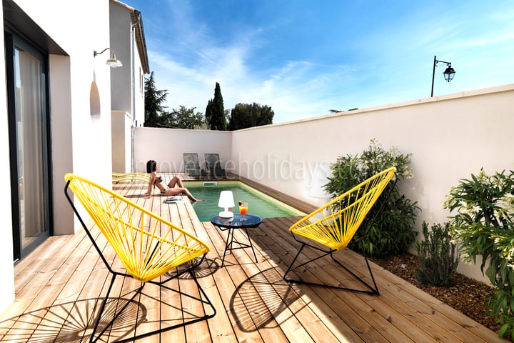 Stunning Villa with Heated Pool and Air Conditioning in Bédoin