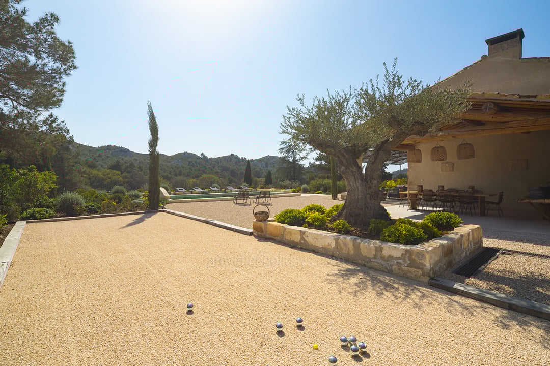 37 - Mas de Provence: Villa: Exterior