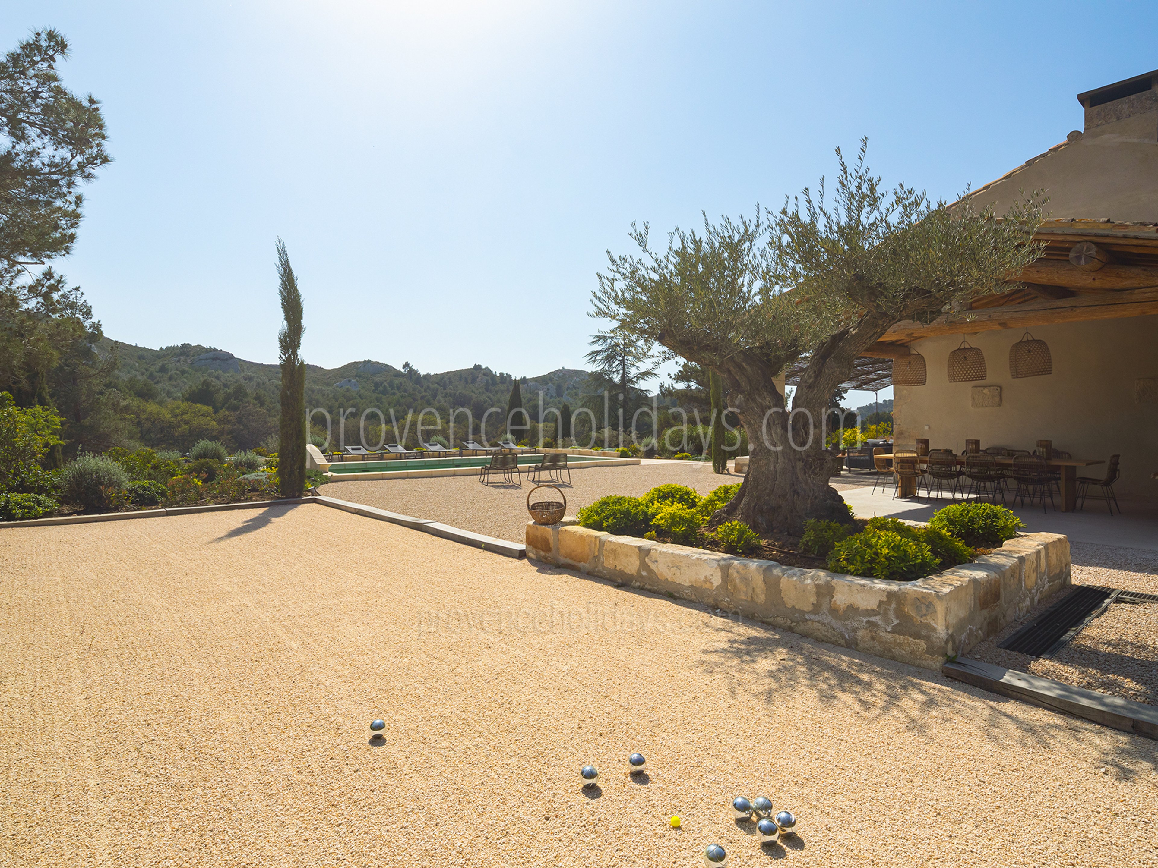37 - Mas de Provence: Villa: Exterior