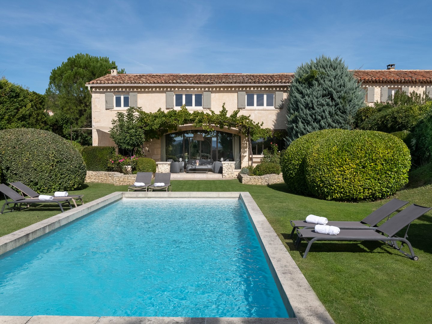 20 - Domaine de Joucas: Villa: Pool