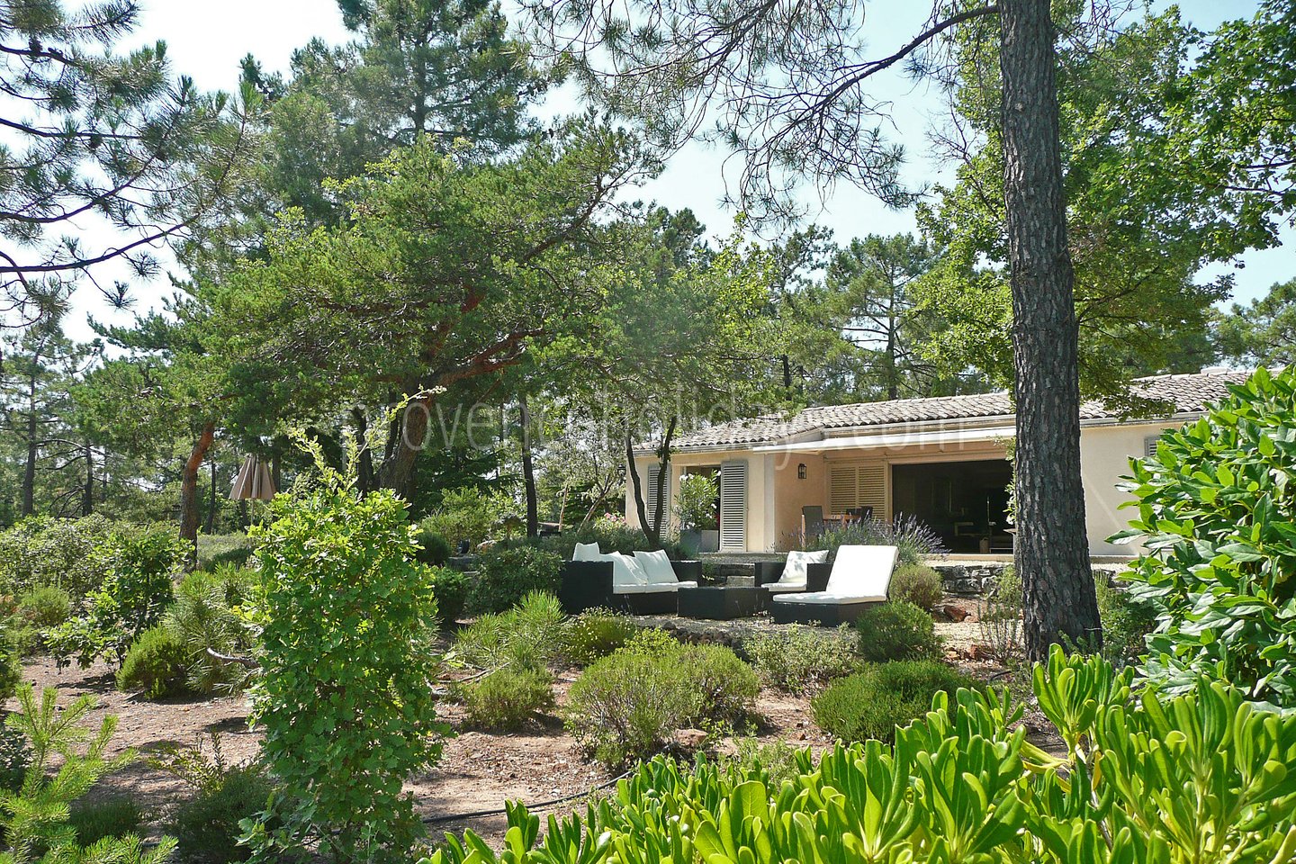 30 - La Villa Panorama: Villa: Exterior