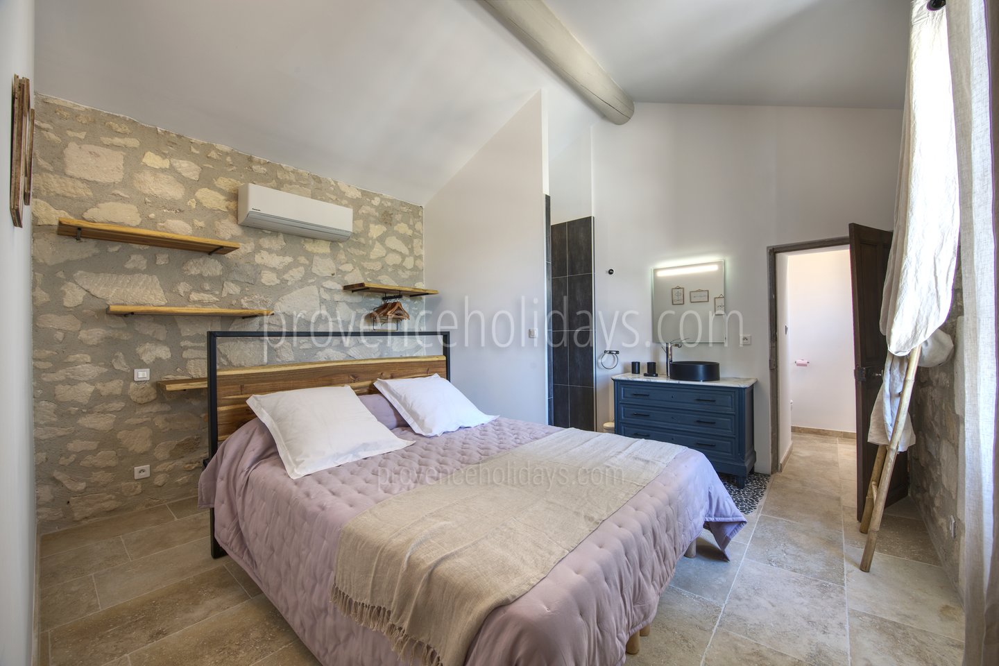 13 - Mazet de Fontvieille: Villa: Bedroom