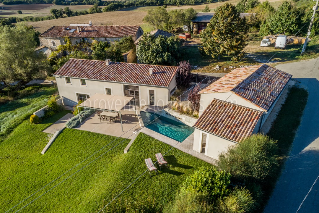 5 - Le Mas du Vallon: Villa: Exterior