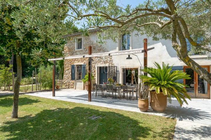 17 - Maison Sarrians: Villa: Exterior