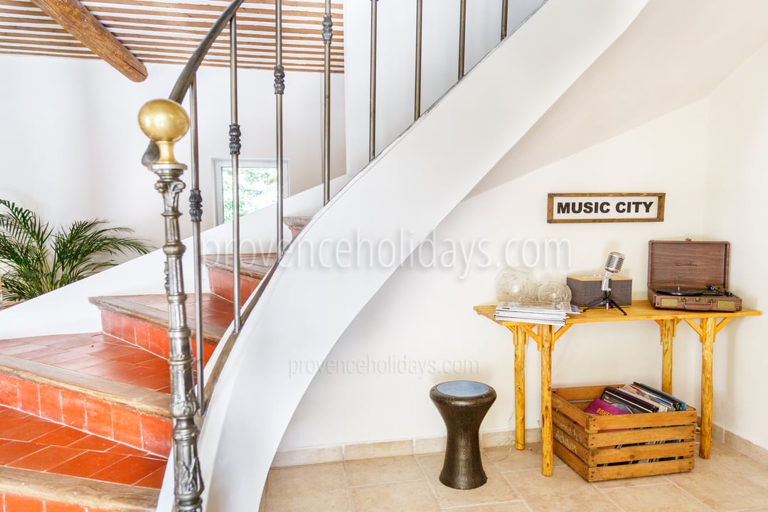 23 - Le Mas Chopin: Villa: Interior