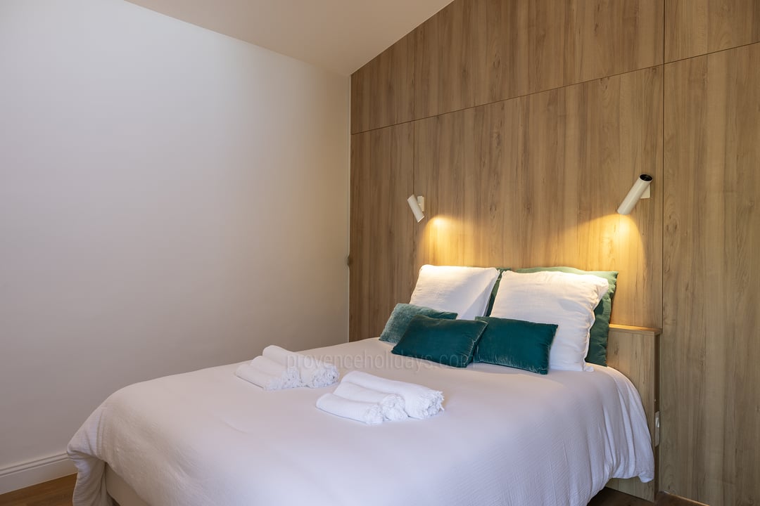 26 - Mas des Chênes Blancs: Villa: Bedroom