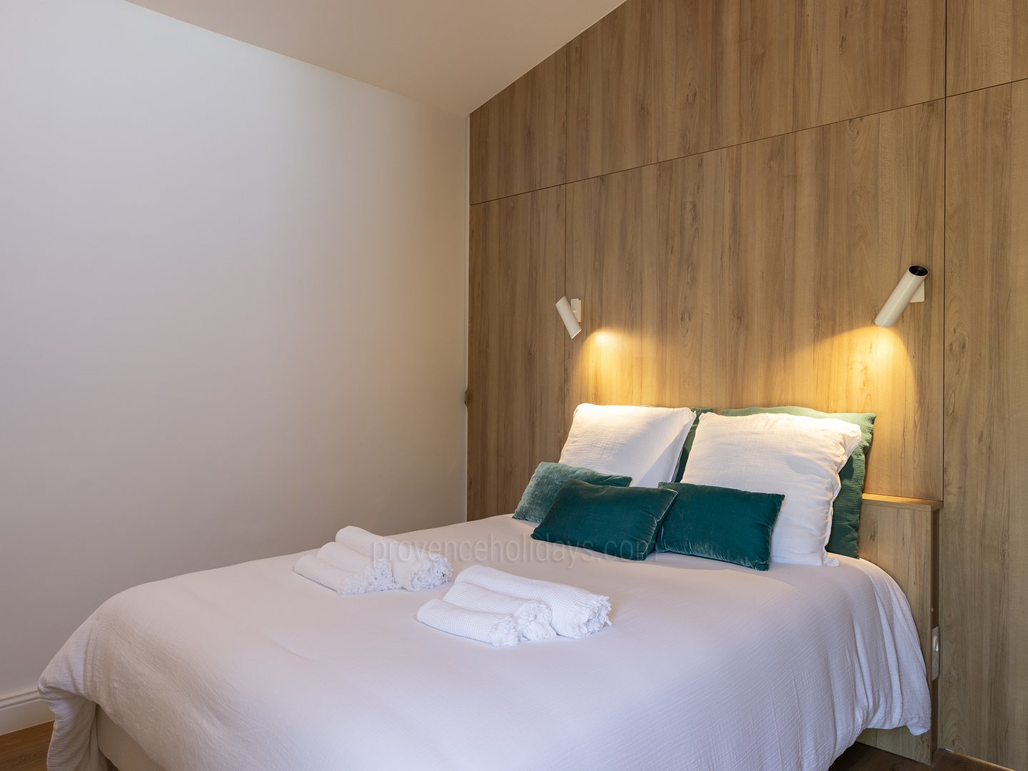 26 - Mas des Chênes Blancs: Villa: Bedroom