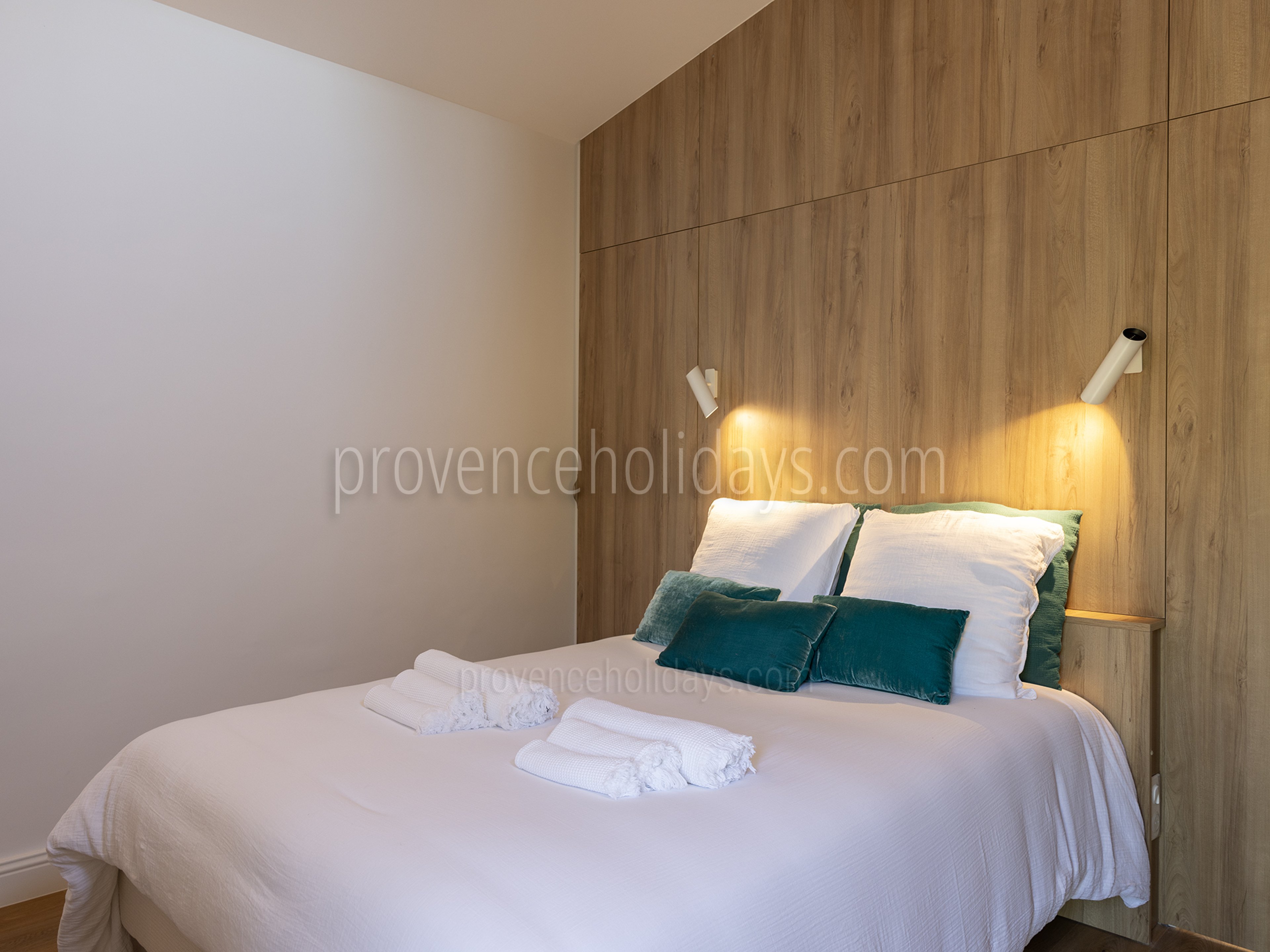27 - Mas des Chênes Blancs: Villa: Bedroom