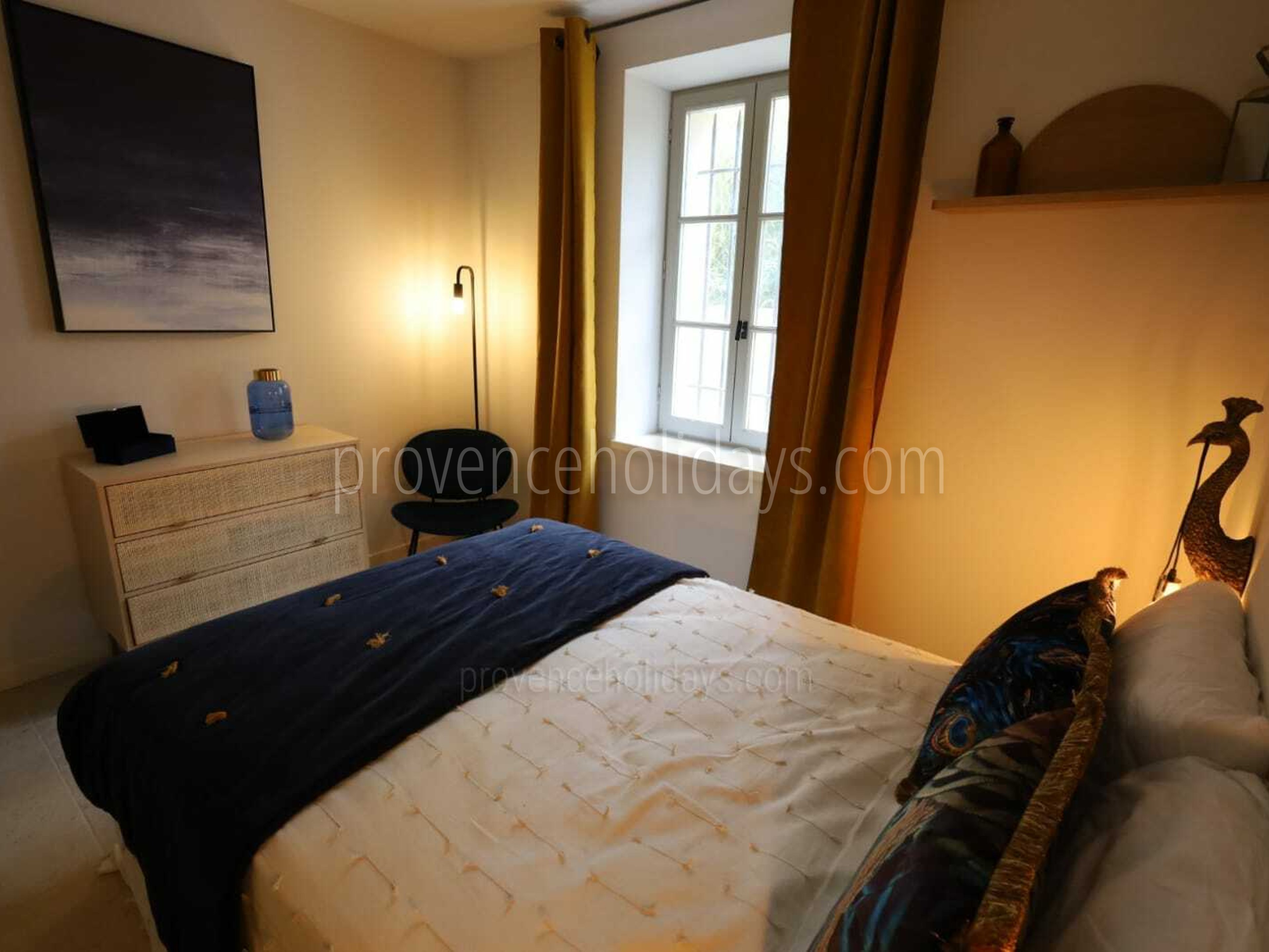 68 - Mas Van Gogh: Villa: Bedroom
