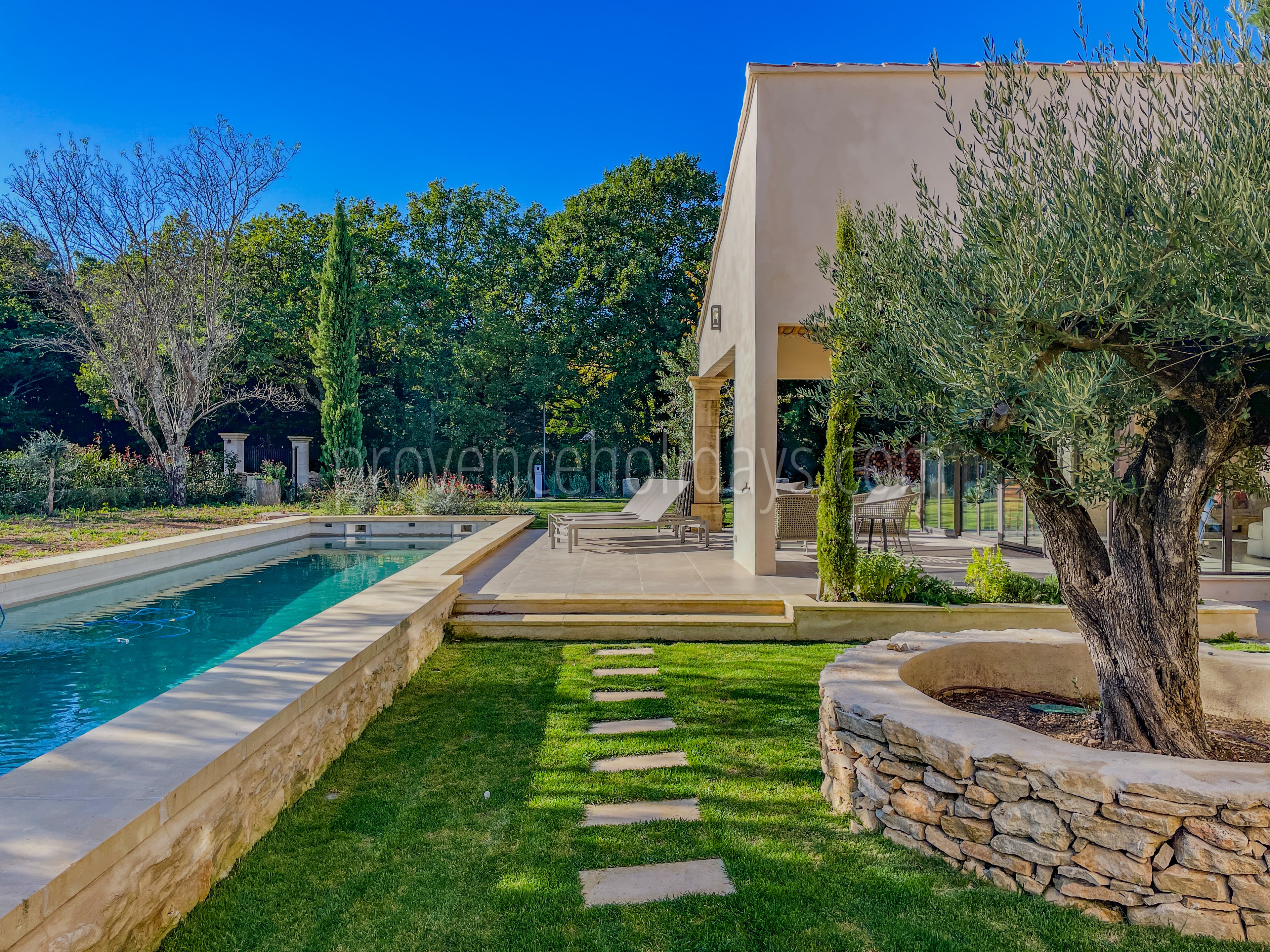 1 - Le Clos des Magnans: Villa: Pool