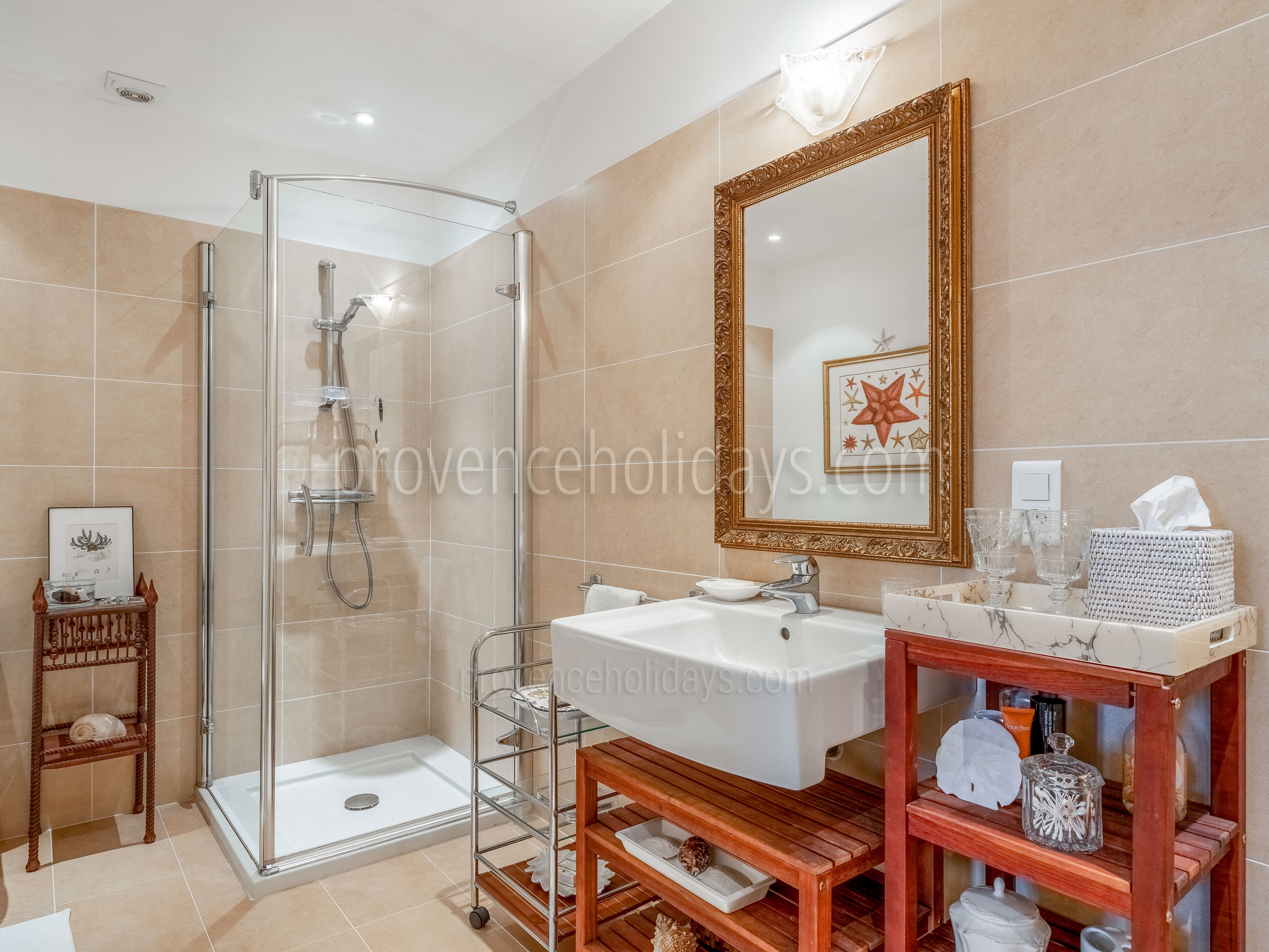 44 - L\'Écrin de Lagnes: Villa: Bathroom