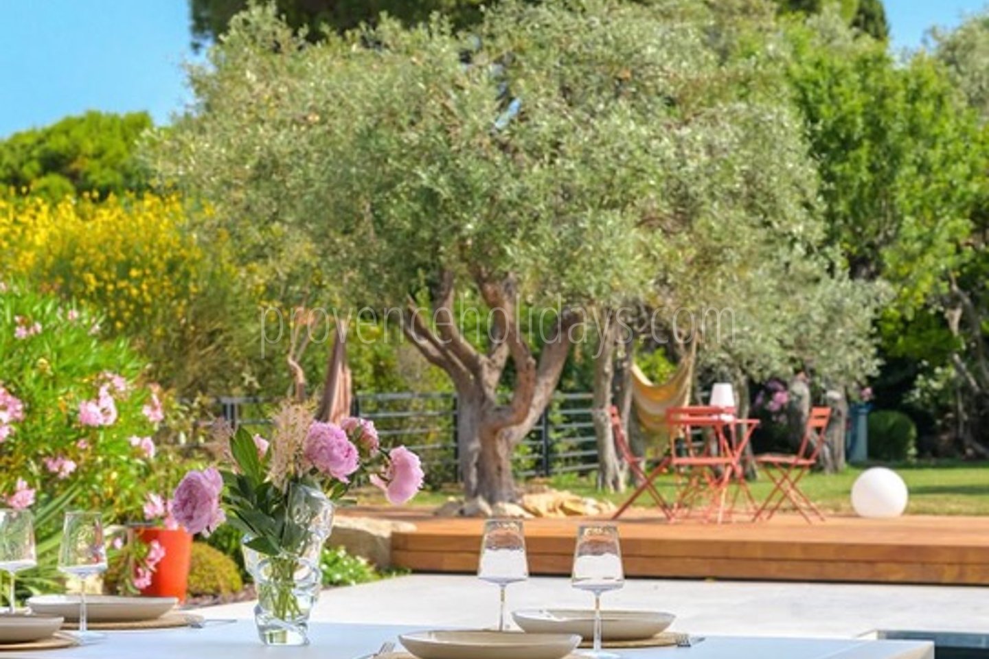 6 - Villas Cassis: Villa: Exterior