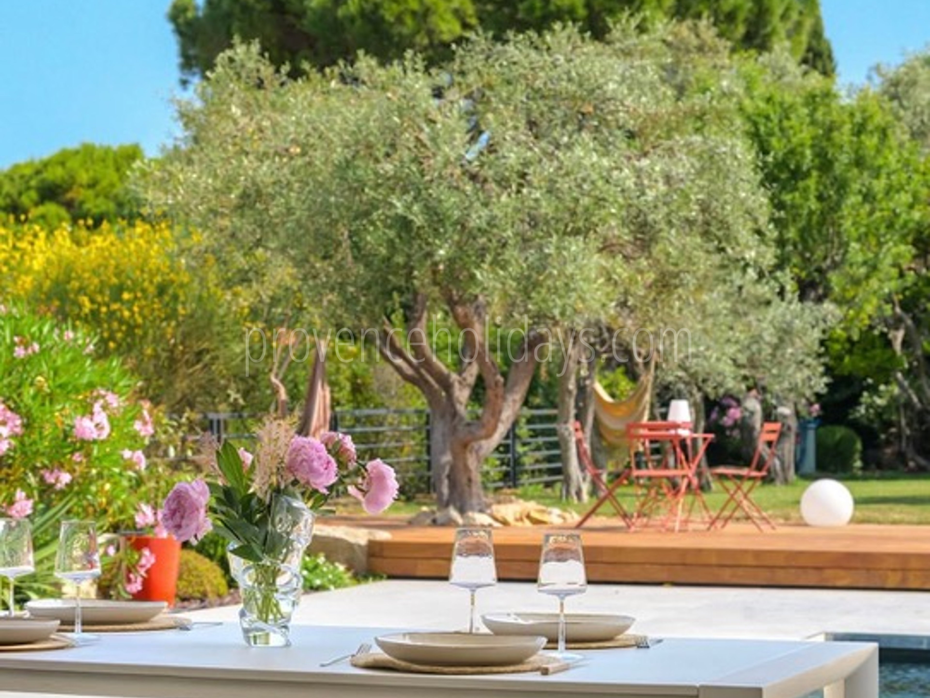 6 - Villas Cassis: Villa: Exterior