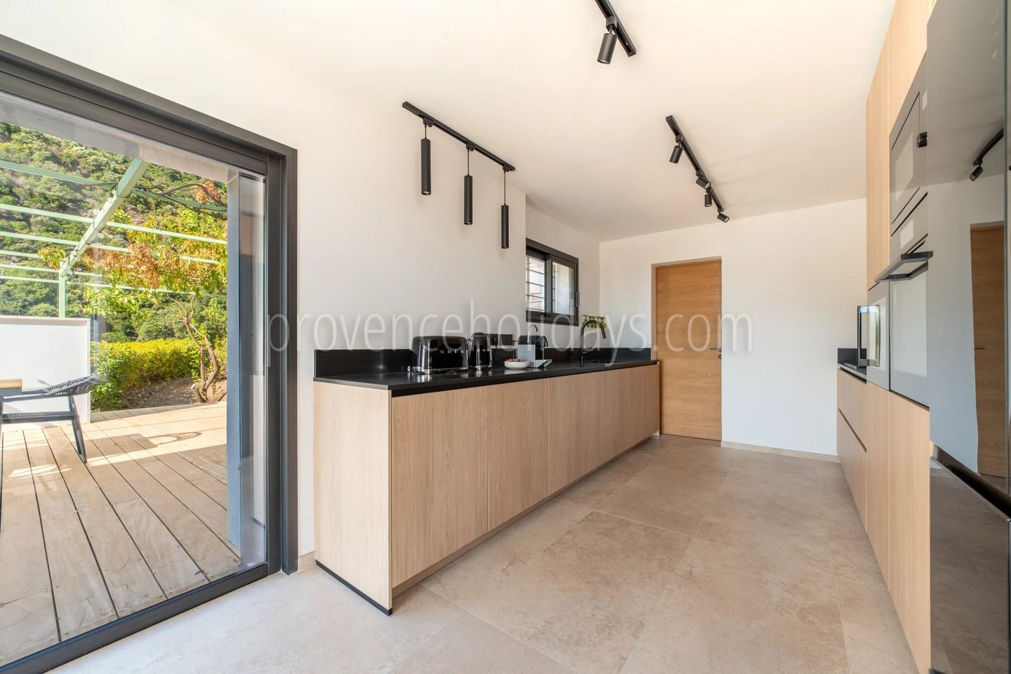 25 - Hedendaagse villa in Cavalaire-sur-Mer: Villa: Interior