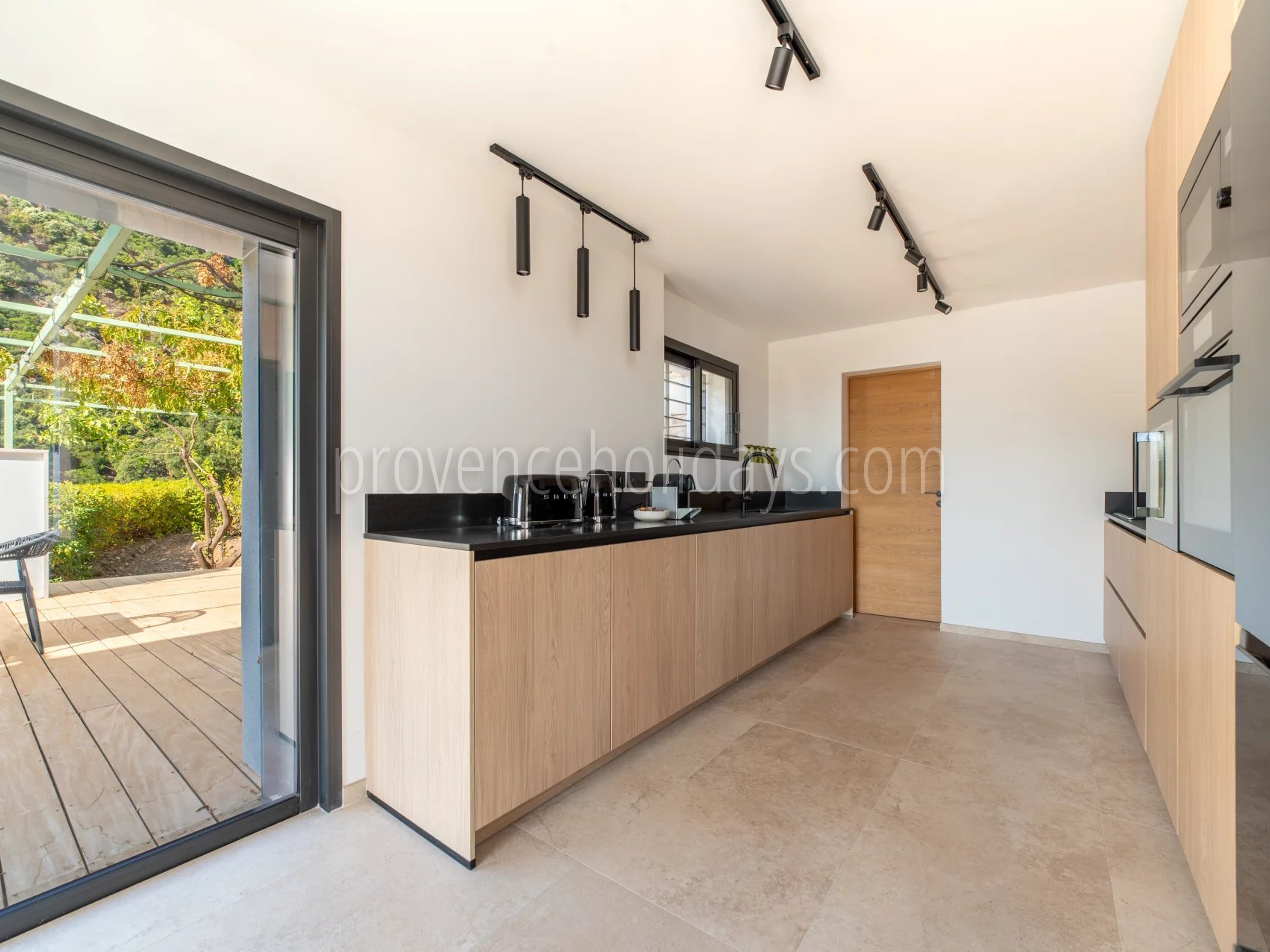 25 - Hedendaagse villa in Cavalaire-sur-Mer: Villa: Interior