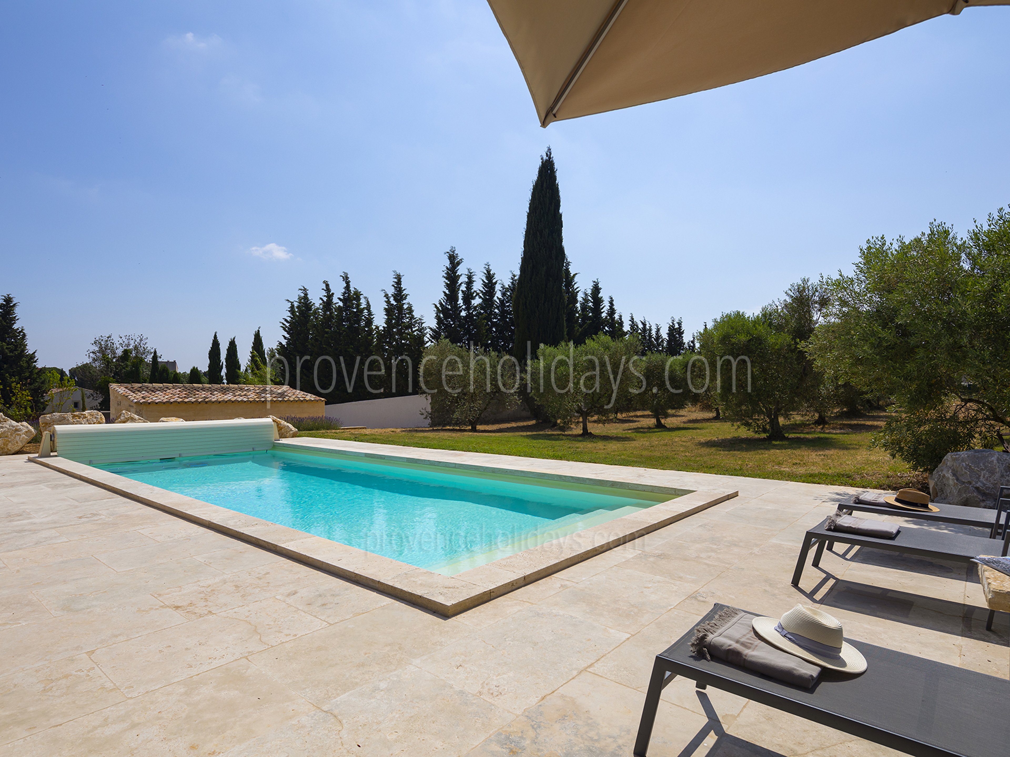 18 - Mas Alpilles: Villa: Pool