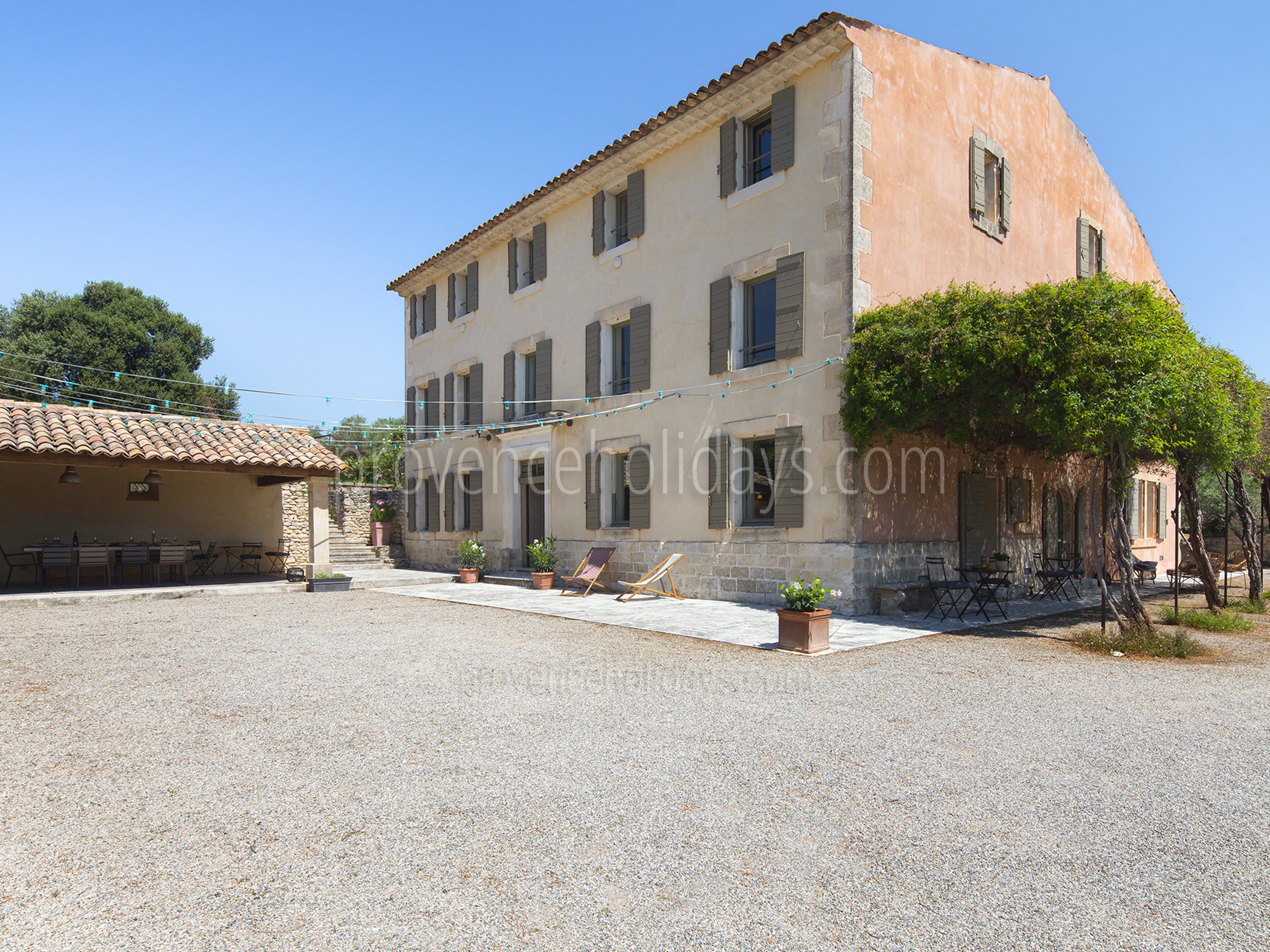 17 - La Bastide des Sources: Villa: Exterior