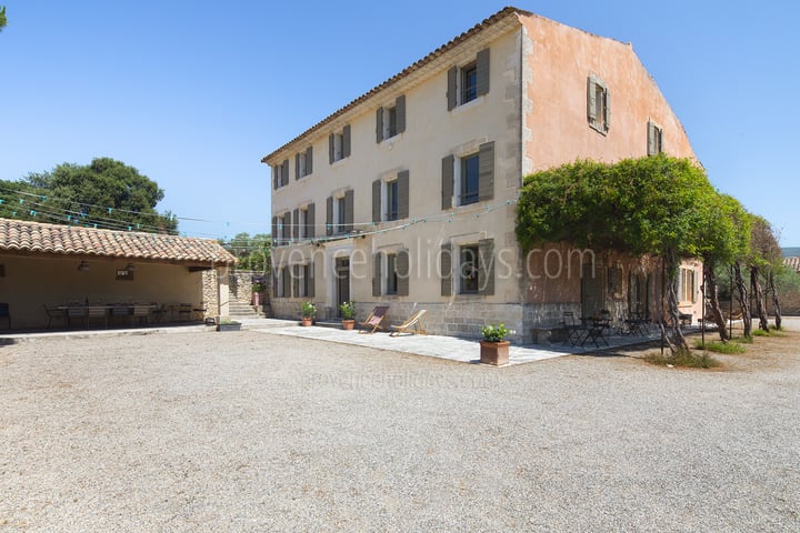 17 - La Bastide des Sources: Villa: Exterior