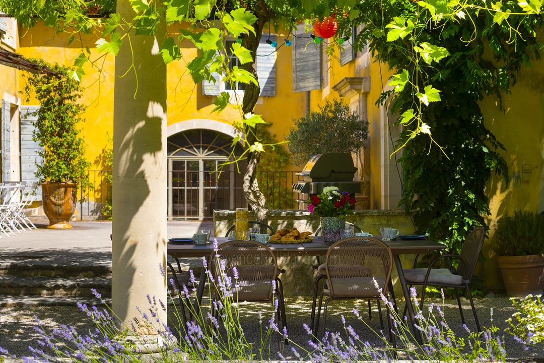 35 - Bastide Valentine: Villa: Interior