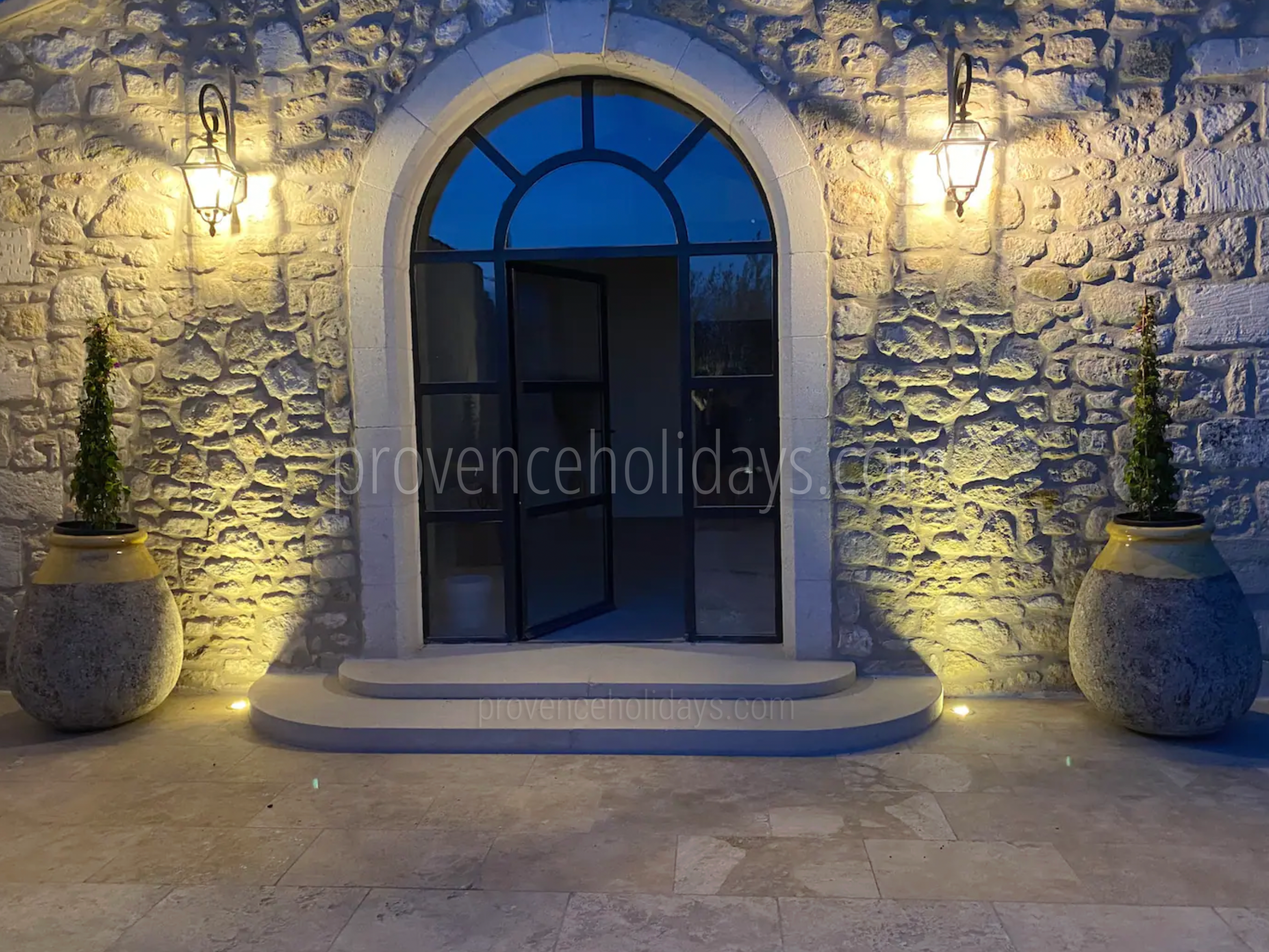 5 - La Petite Villa: Villa: Exterior