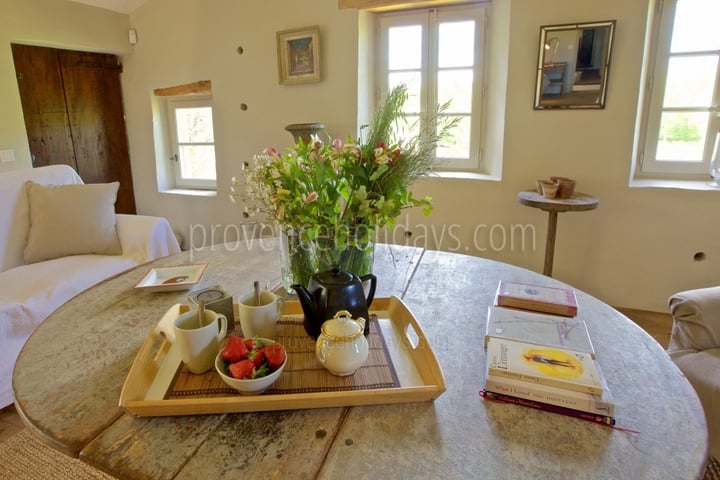 58 - Mas des Lavandes: Villa: Interior