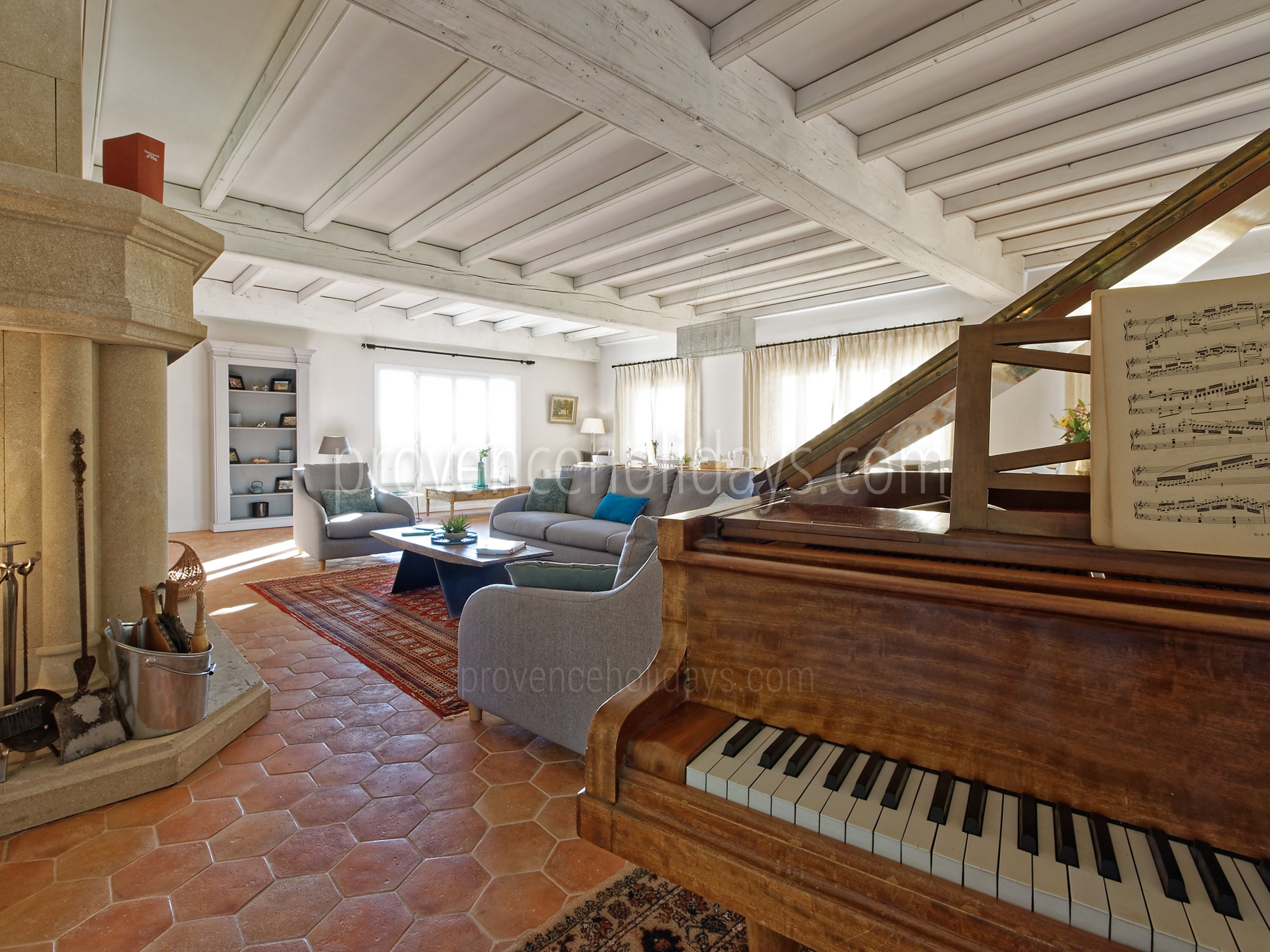 78 - Villa Garrigue: Villa: Interior
