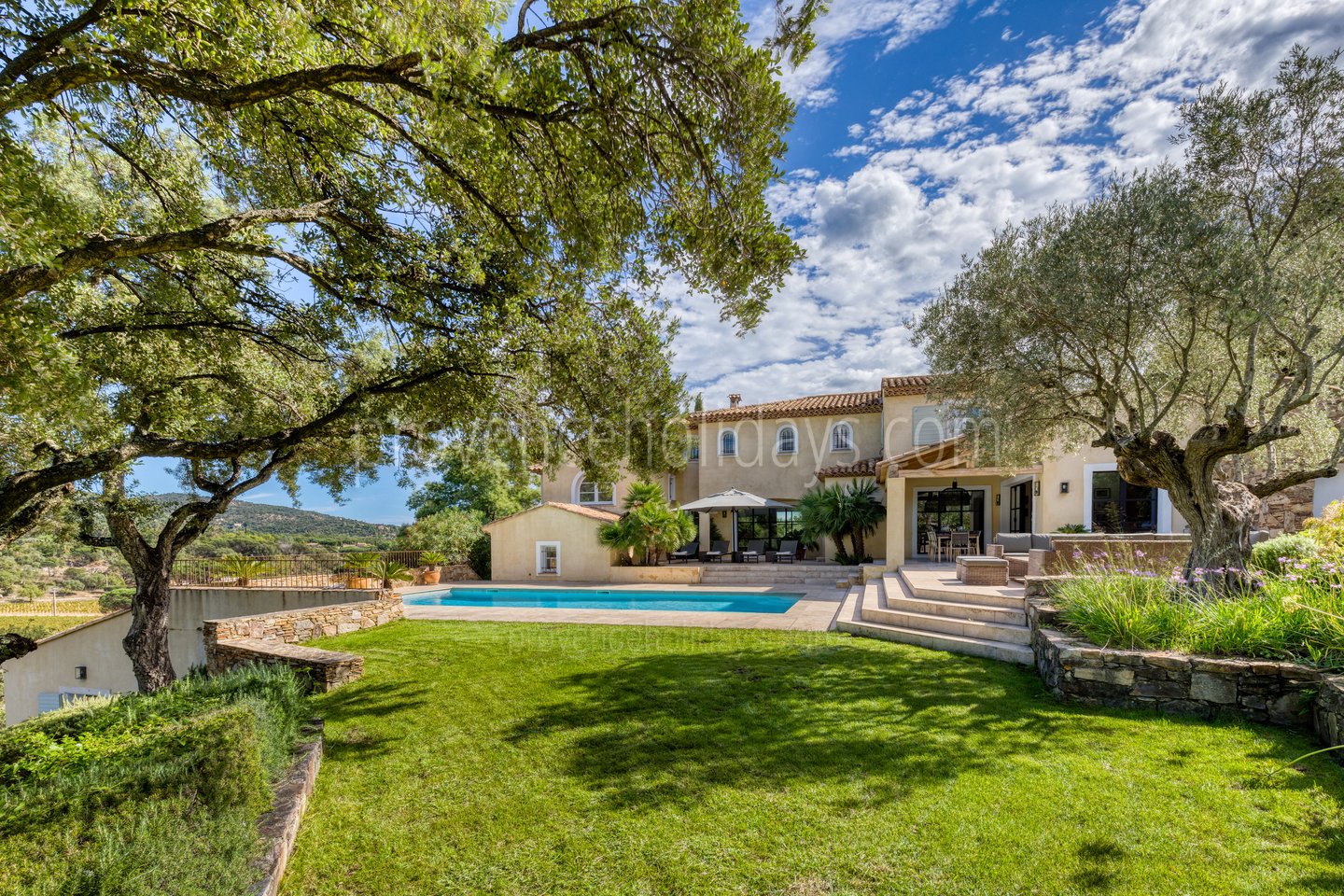 2 - Villa Luminosa: Villa: Exterior