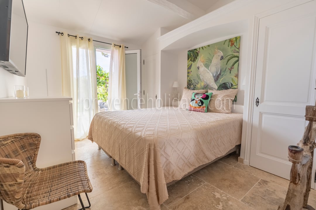 5 - Villa Valmer: Villa: Bedroom