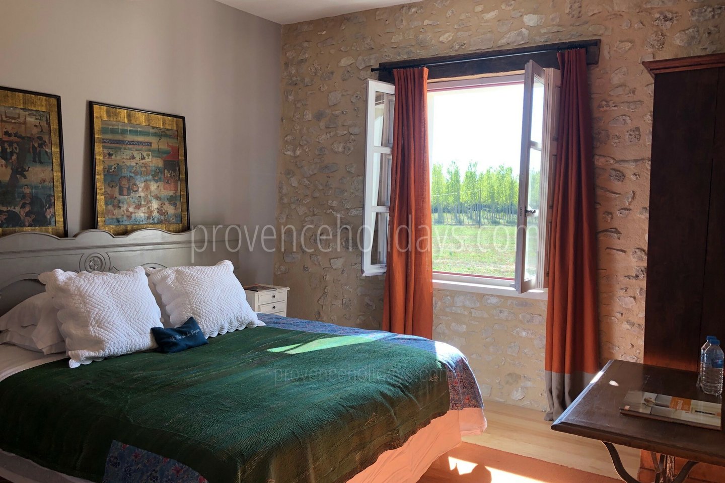 53 - Mas du Vaucluse: Villa: Bedroom