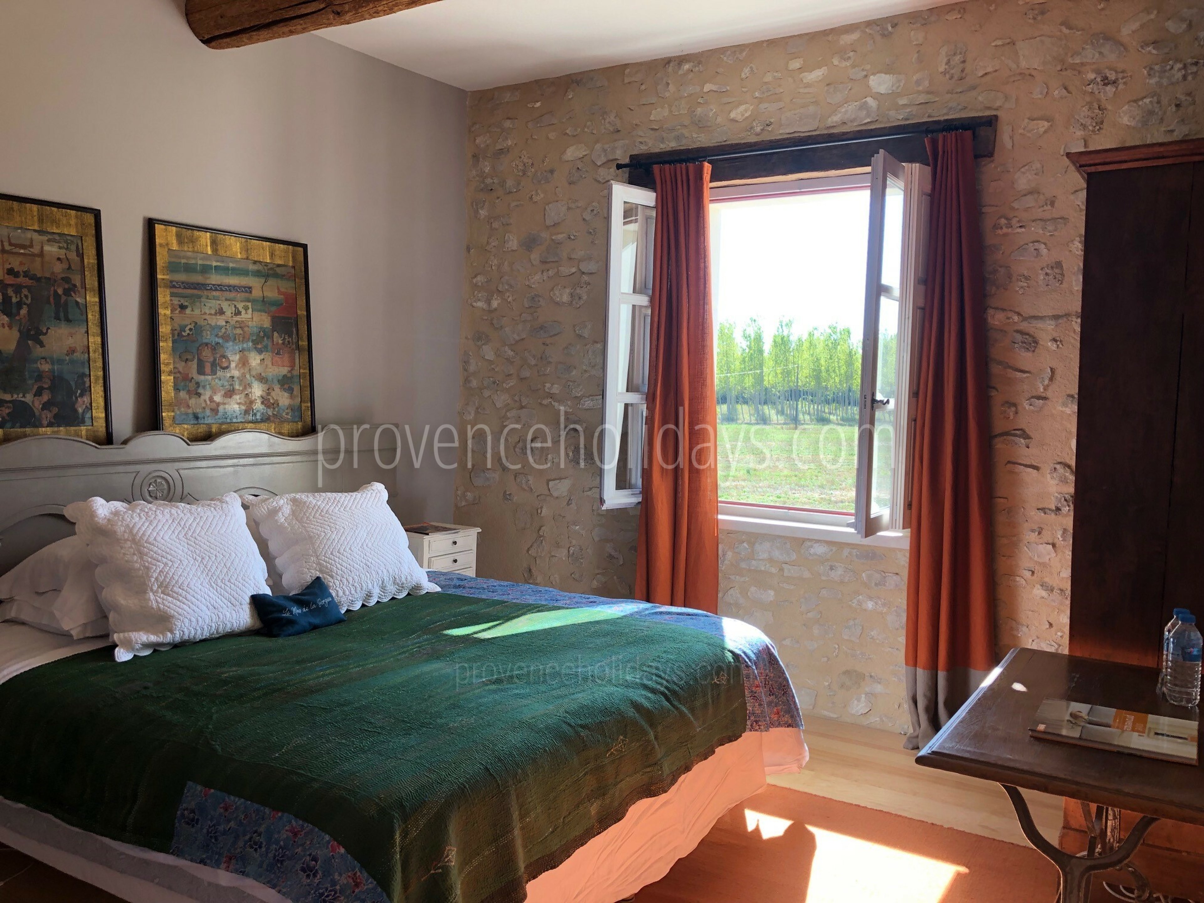 53 - Mas du Vaucluse: Villa: Bedroom