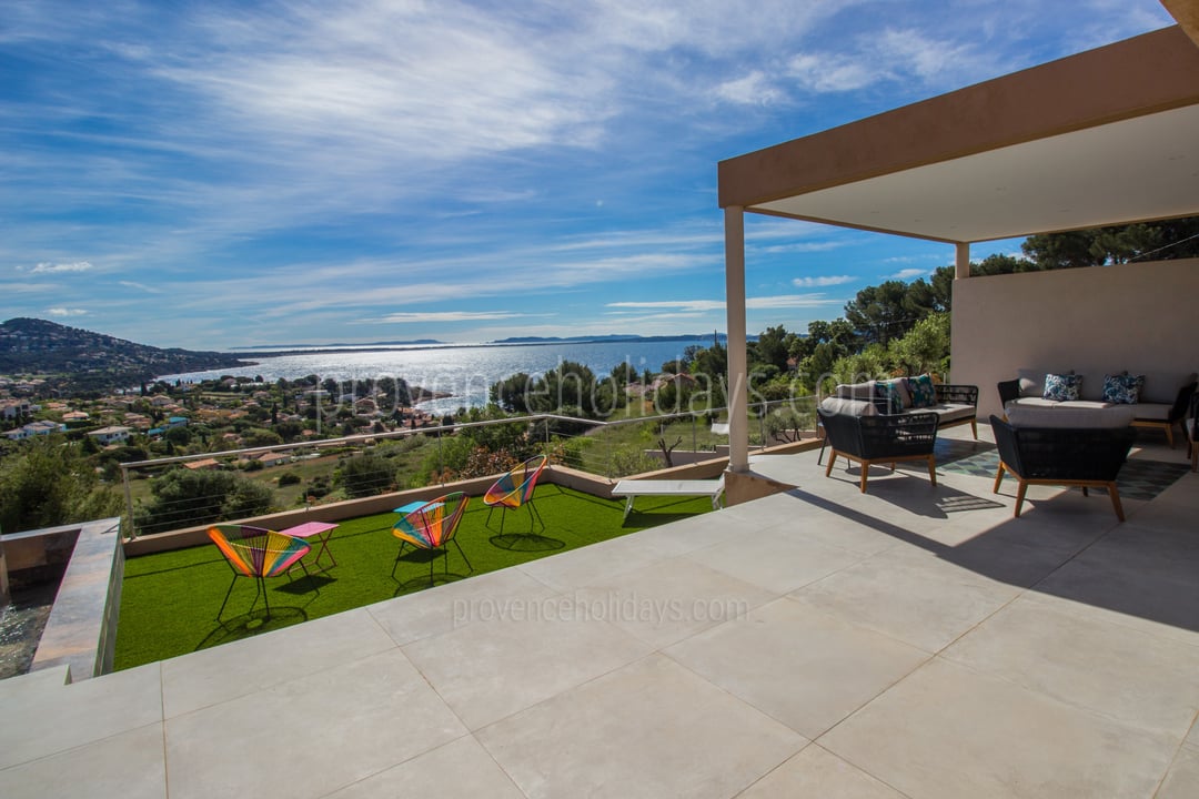 9 - Villa Carqueiranne: Villa: Exterior