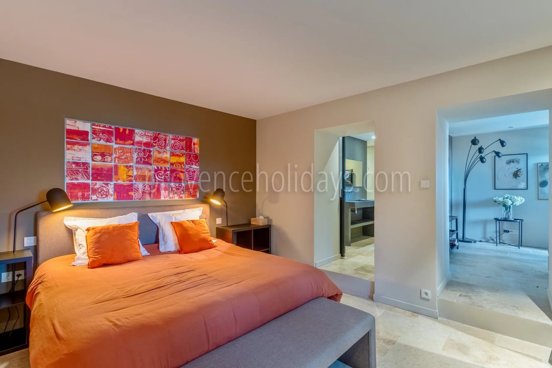 21 - Stone estate in La Garde-Freinet: Villa: Bedroom