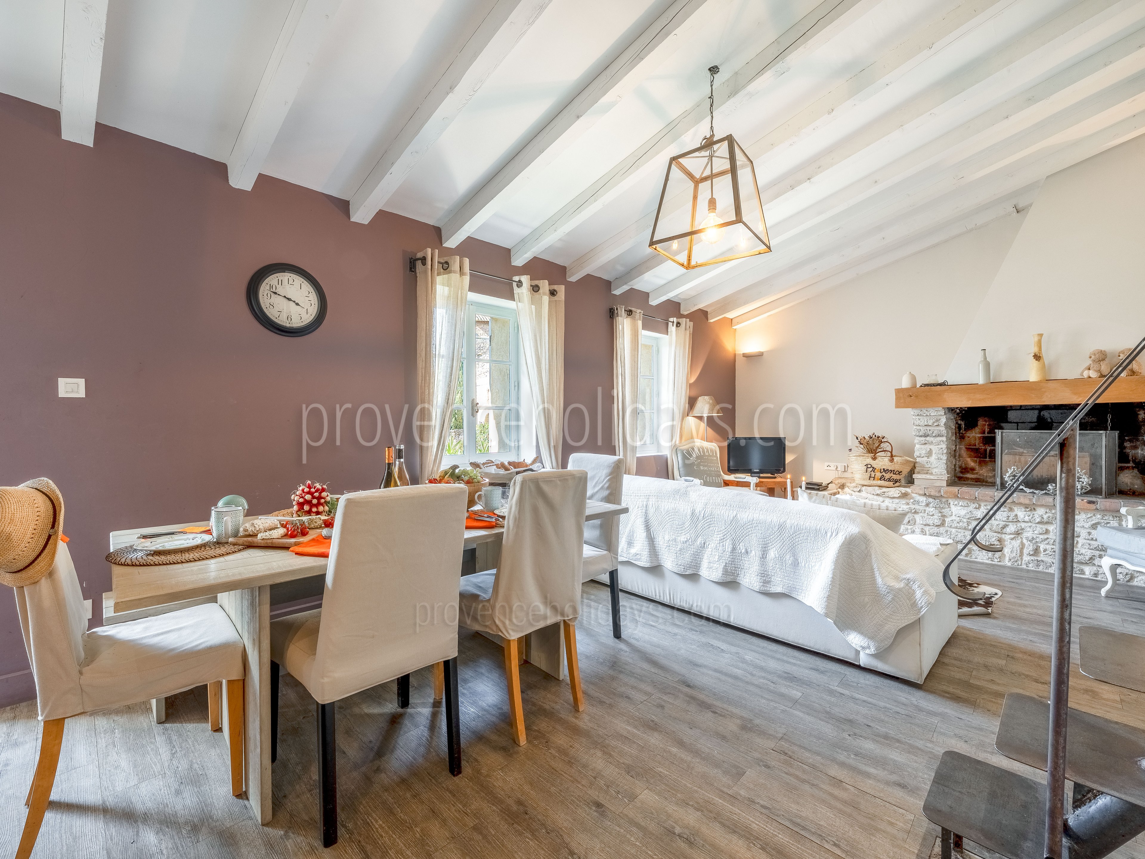 11 - Le Mas de Cabrières: Villa: Interior