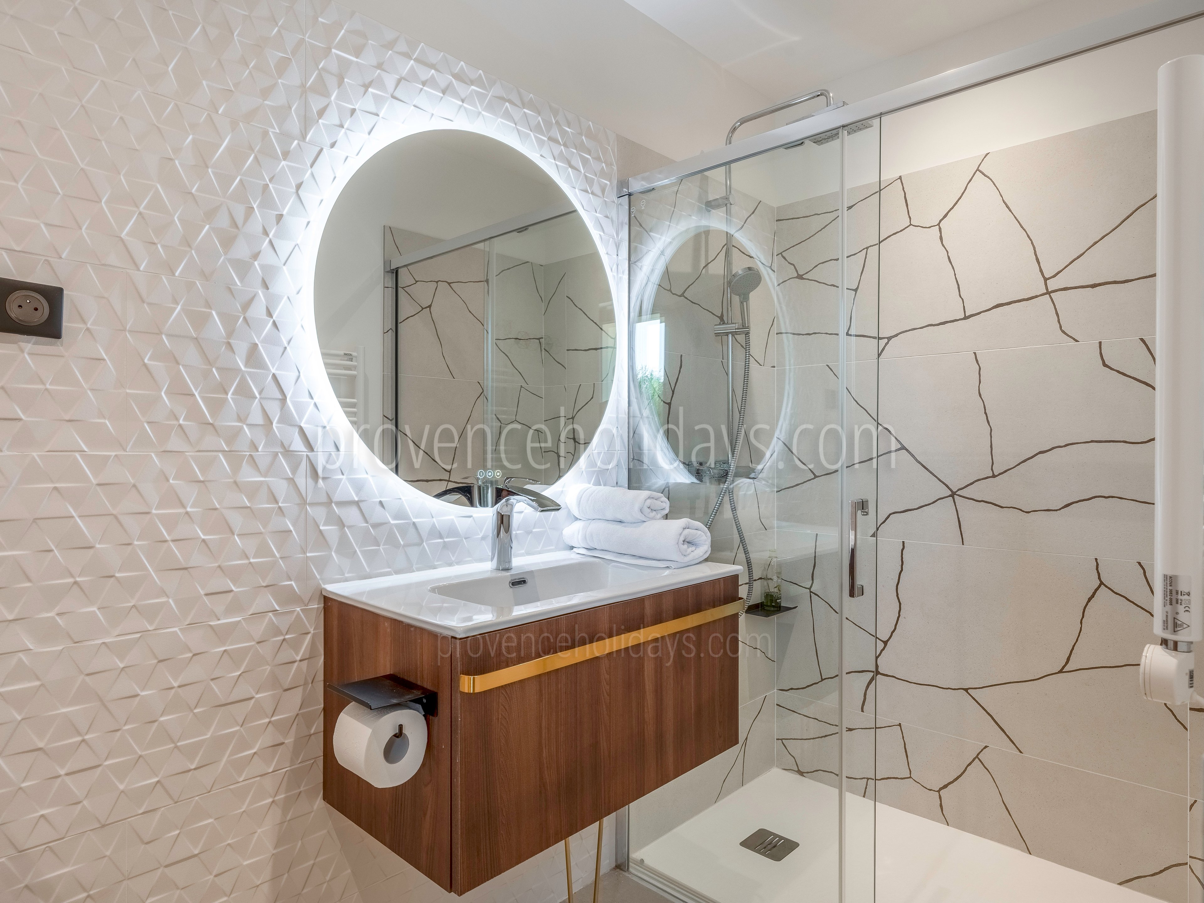 29 - Mas du Repos: Villa: Bathroom 6